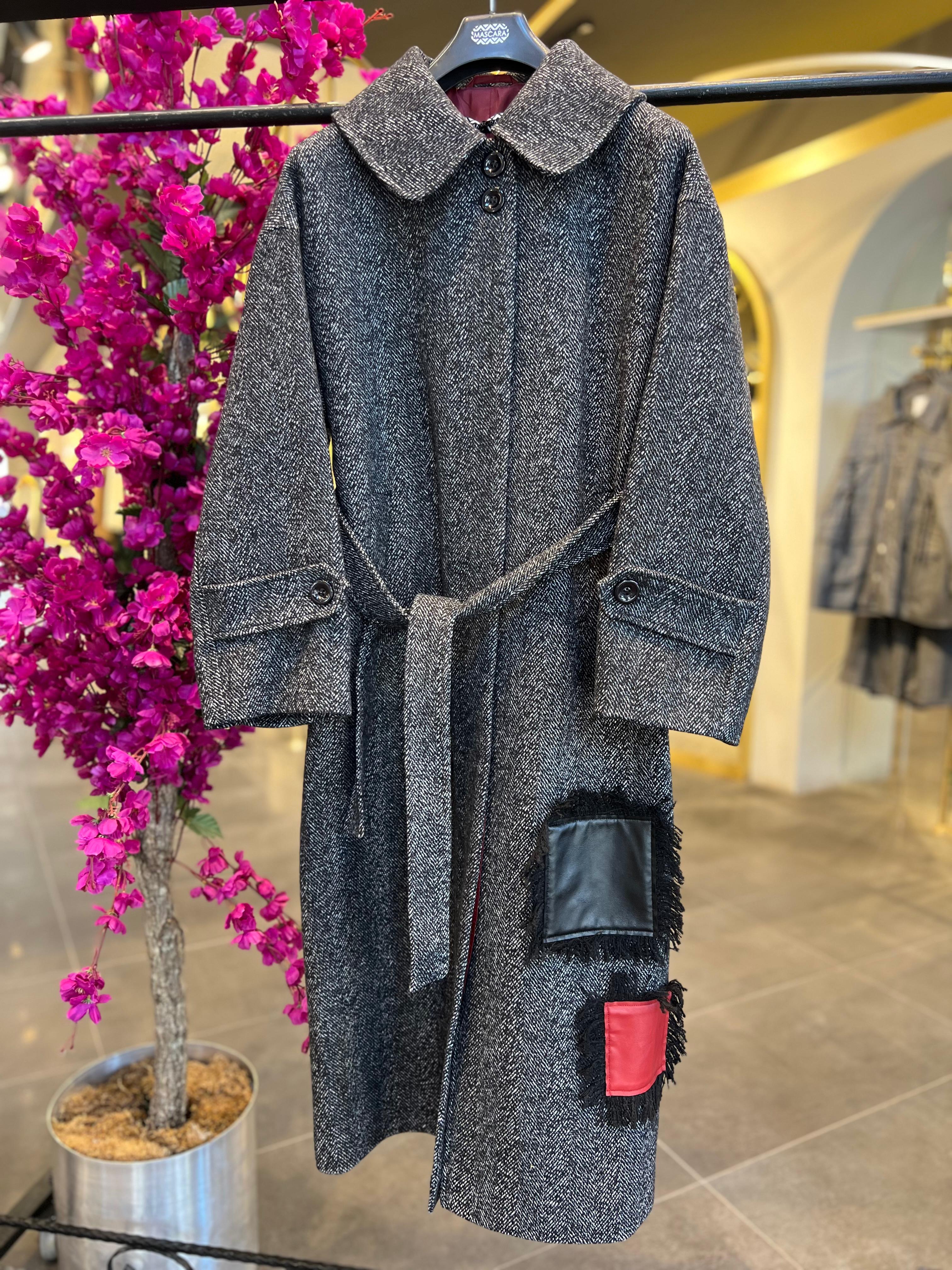 MASCARA- DERİ DETAYLI KABAN