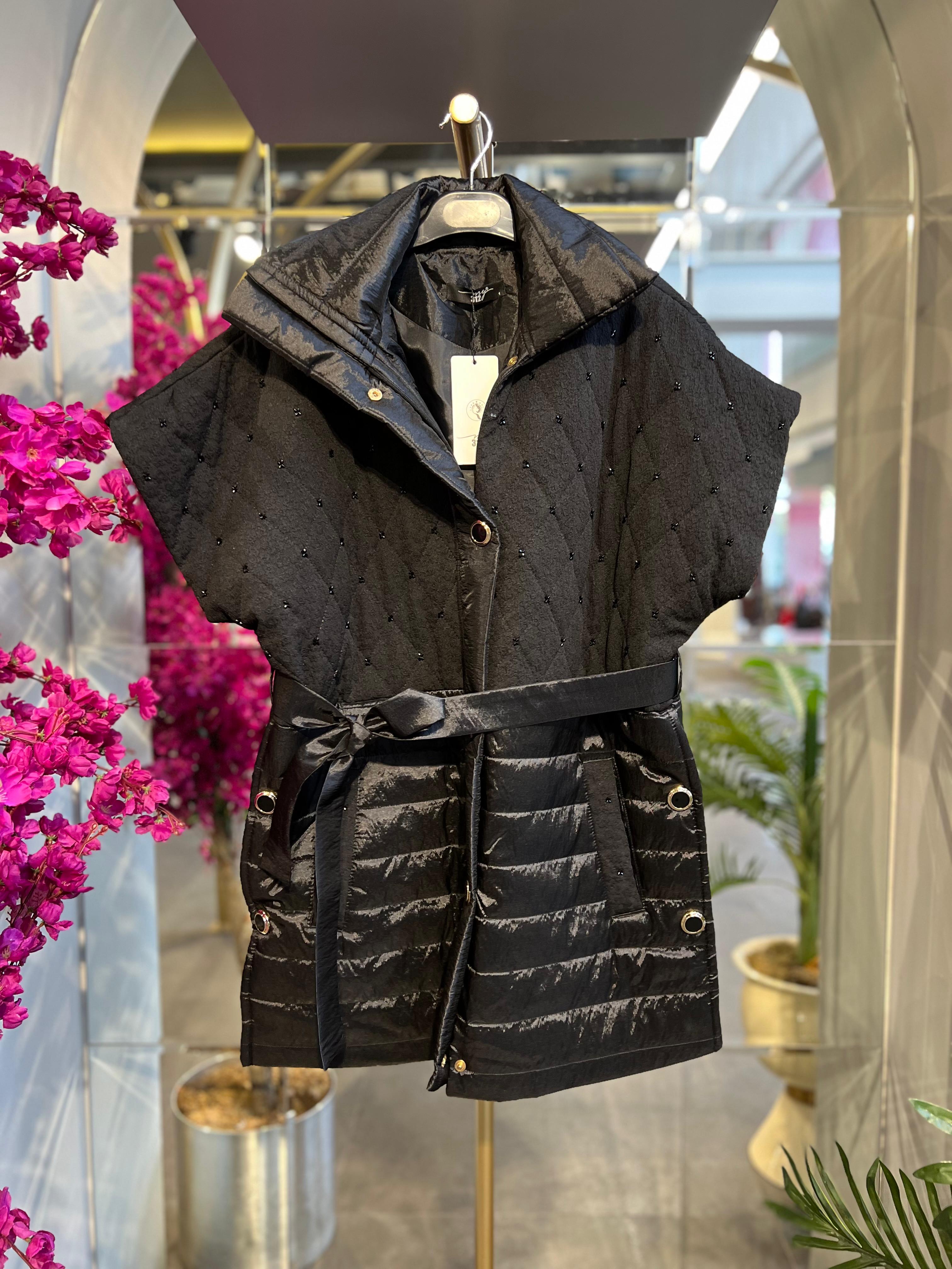 MY312- TAŞLI KAPİTONELİ YELEK