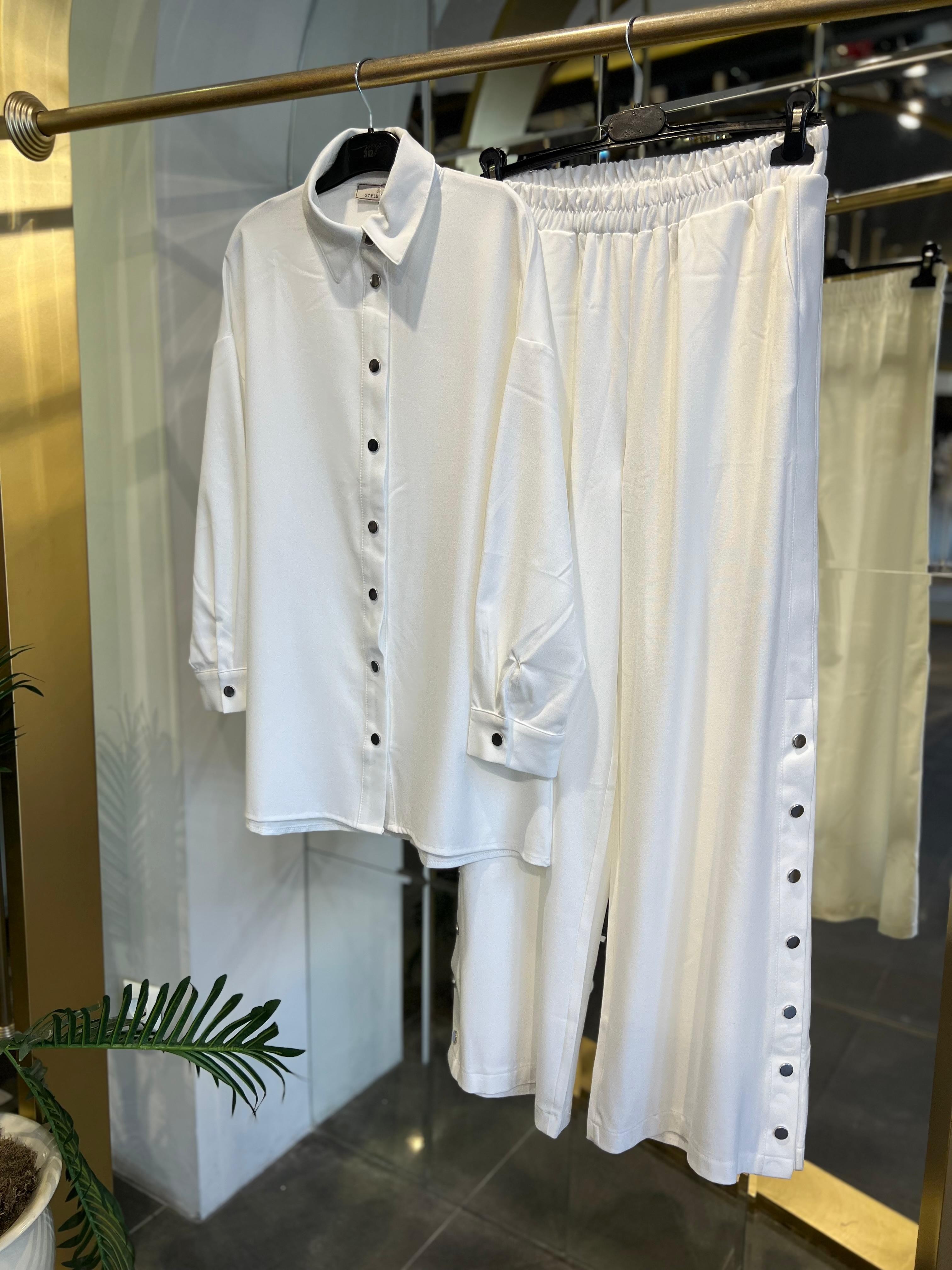 STYLE ELAN- METAL DÜĞME DETAYLI BEYAZ TAKIM