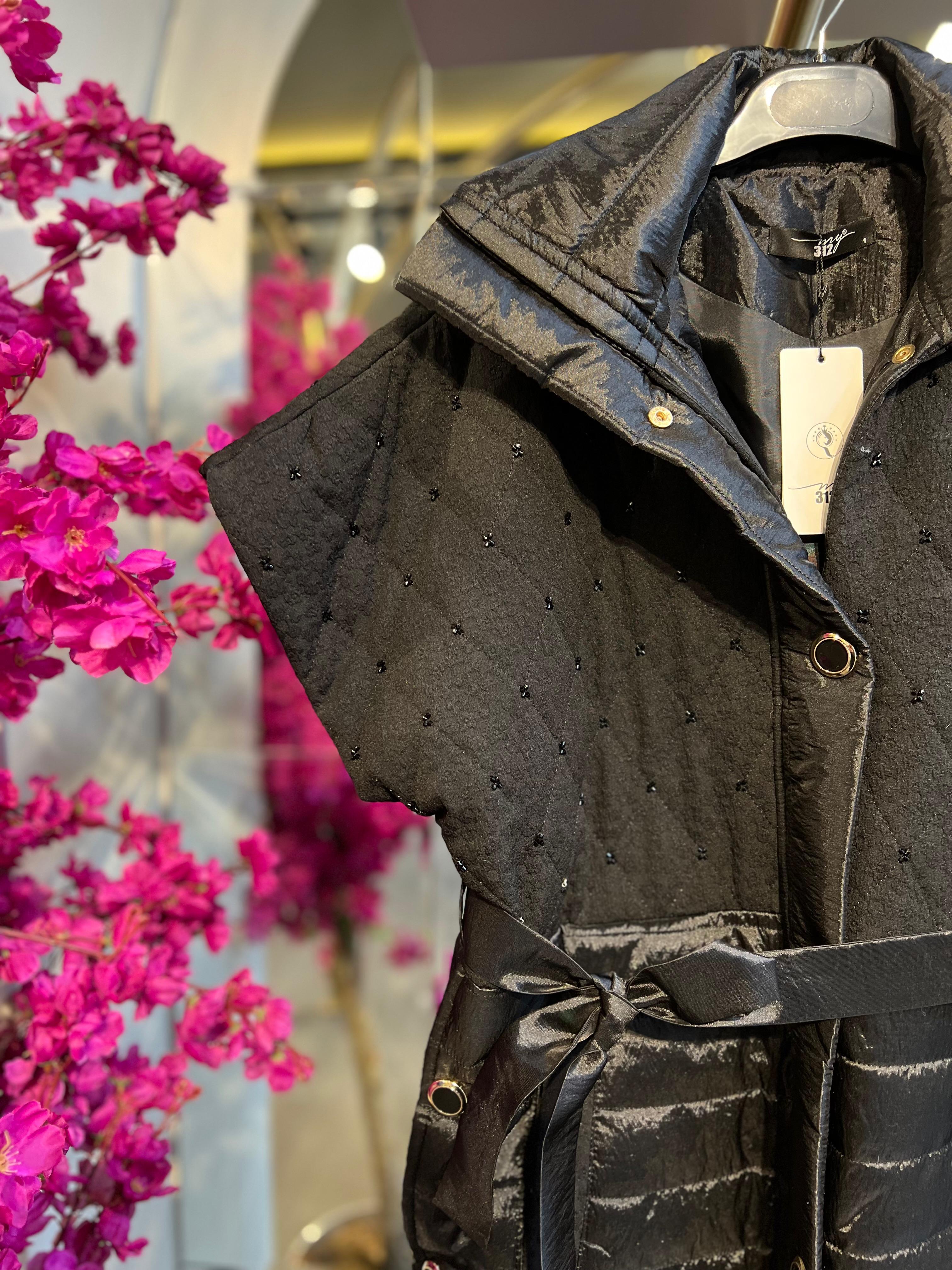 MY312- TAŞLI KAPİTONELİ YELEK