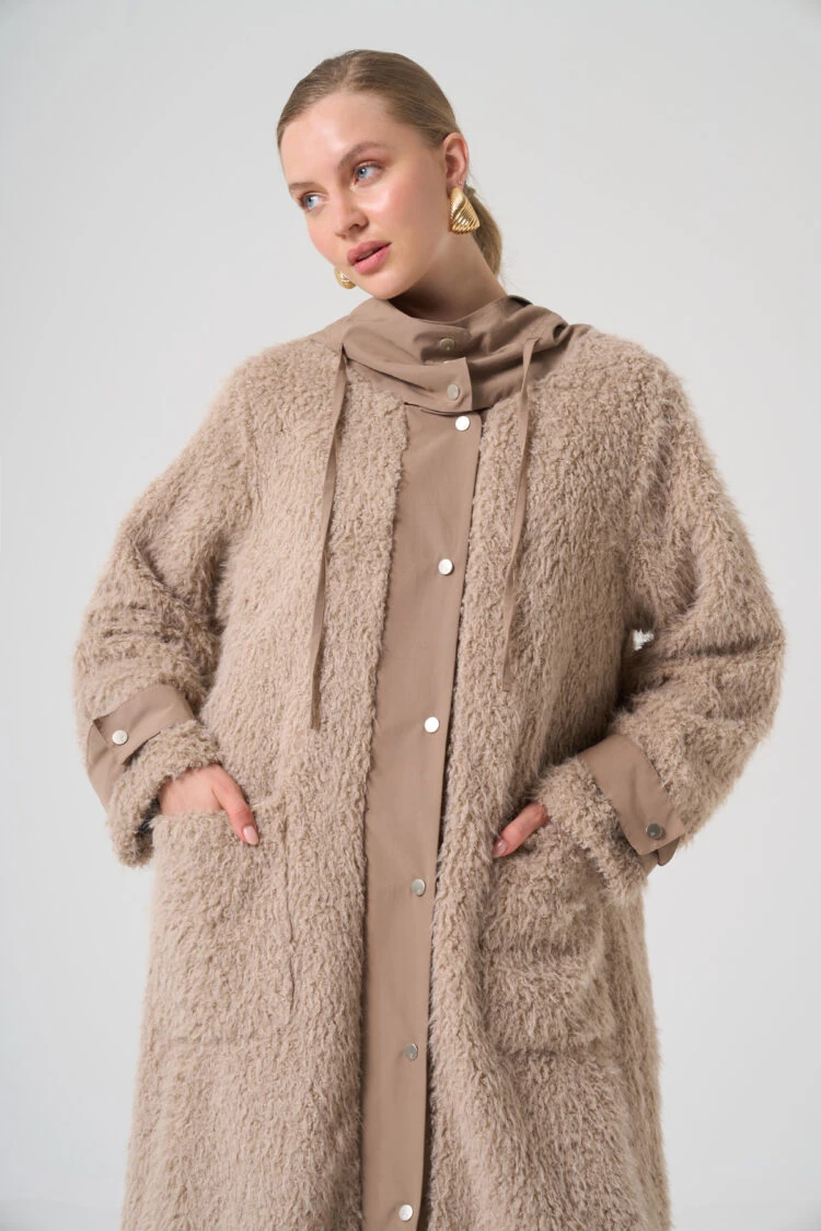 MASCARA- KAPÜŞONLU PELUŞ TOPRAK KABAN