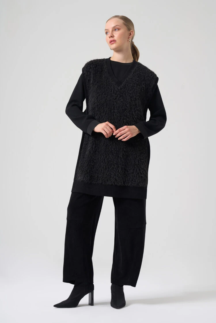 MASCARA- PELUŞ DETAY SİYAH SÜVETER 