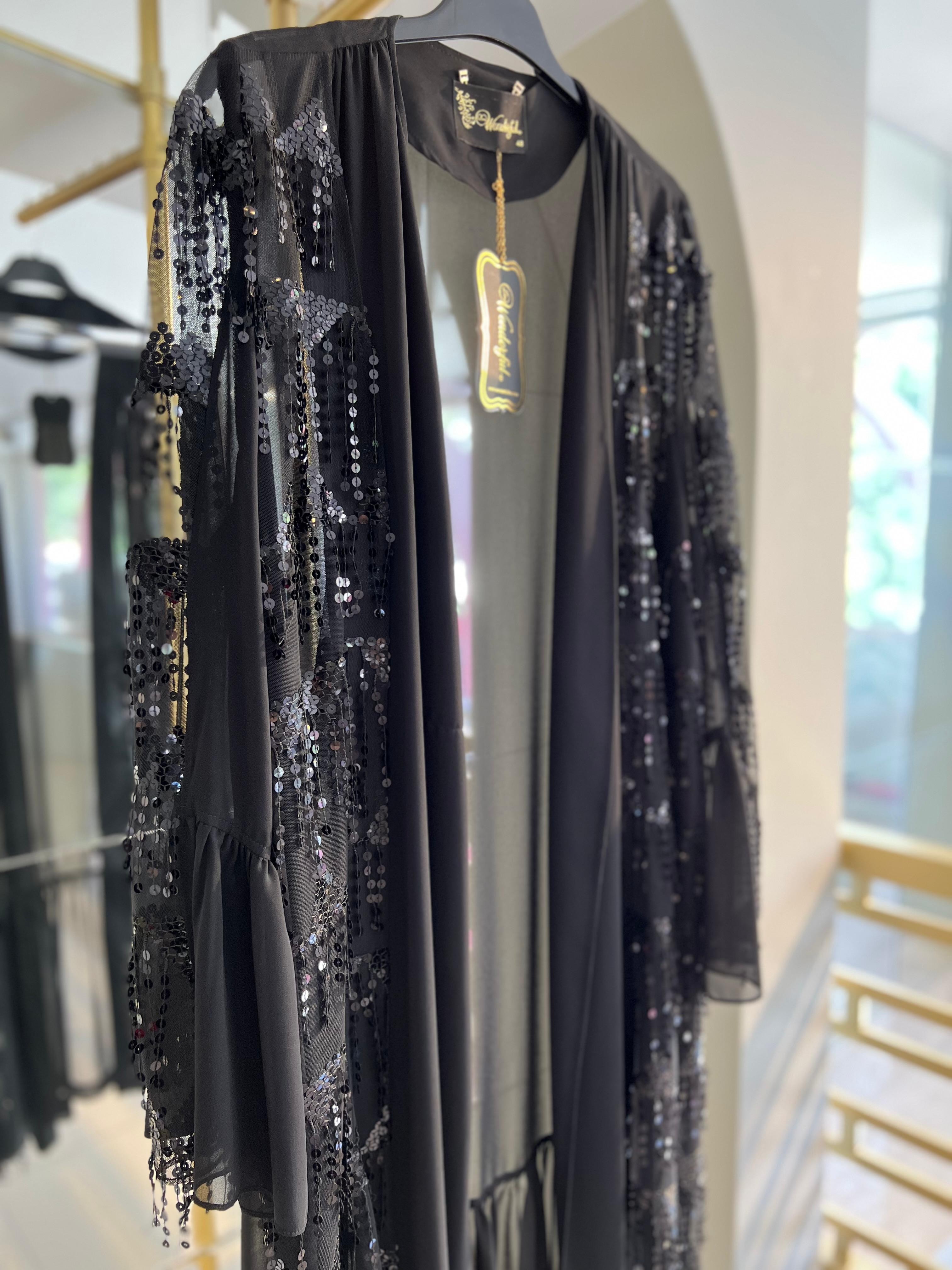 SERAP ESER- ABAYA