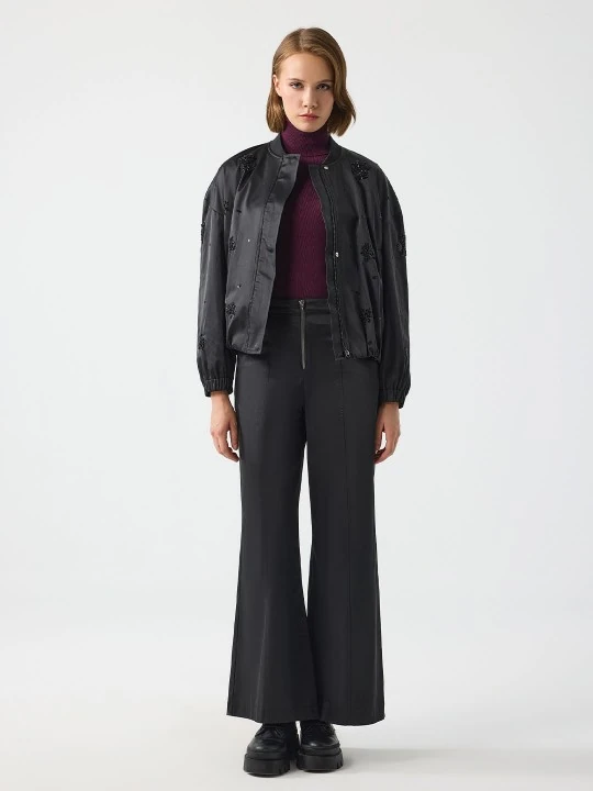 UNIQUE- PARAŞÜT KUMAŞ NAKIŞLI SİYAH BOMBER CEKET