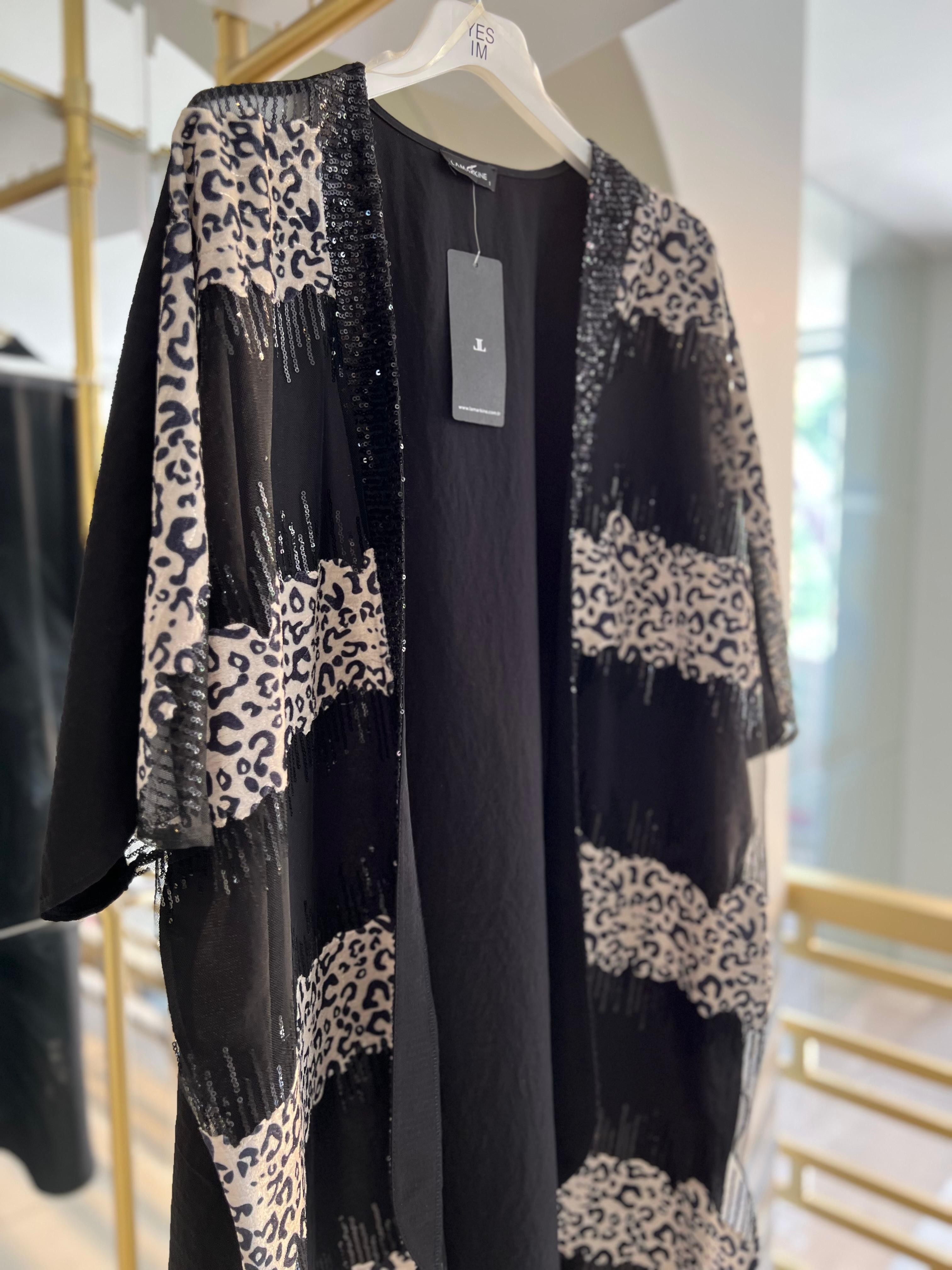 LAMARKİNE- LEOPAR PUL DETAYLI ABAYA