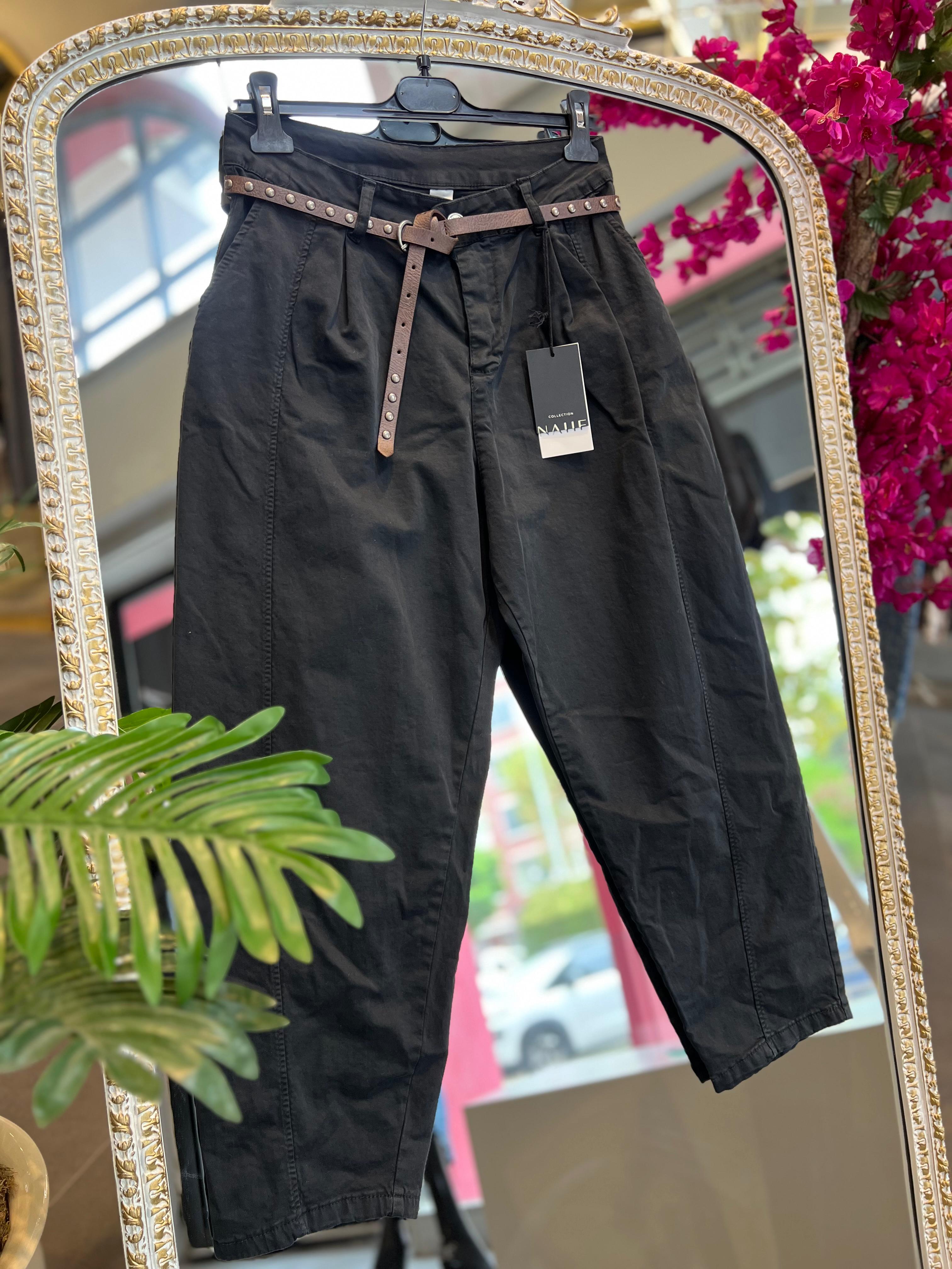 SERAP ESER EXCLUSİVE- KAHVERENGİ KEMER DETAYLI İTHAL SİYAH PANTOLON