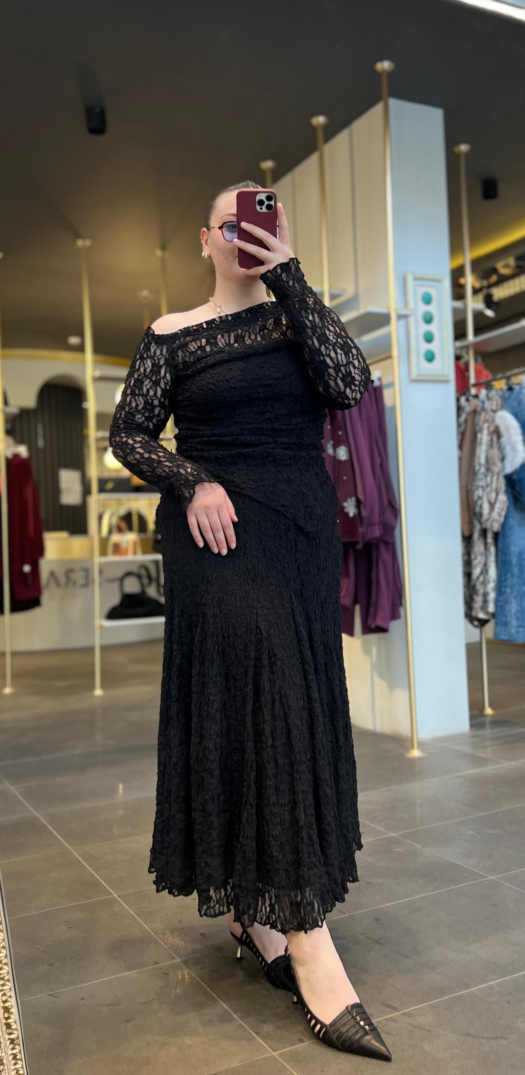 UNIQUE- GÜPÜRLÜ ETEK TAKIM