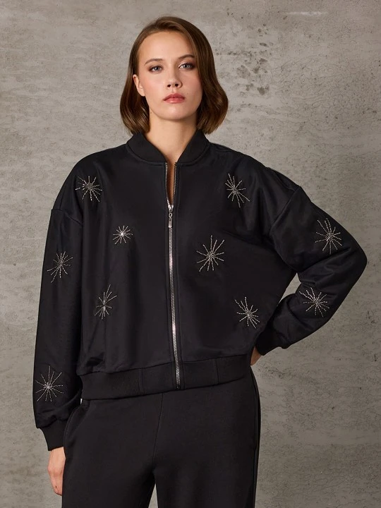 UNIQUE- ÖNÜ NAKIŞ İŞLEMELİ TÜL KAPLI SWEAT BOMBER