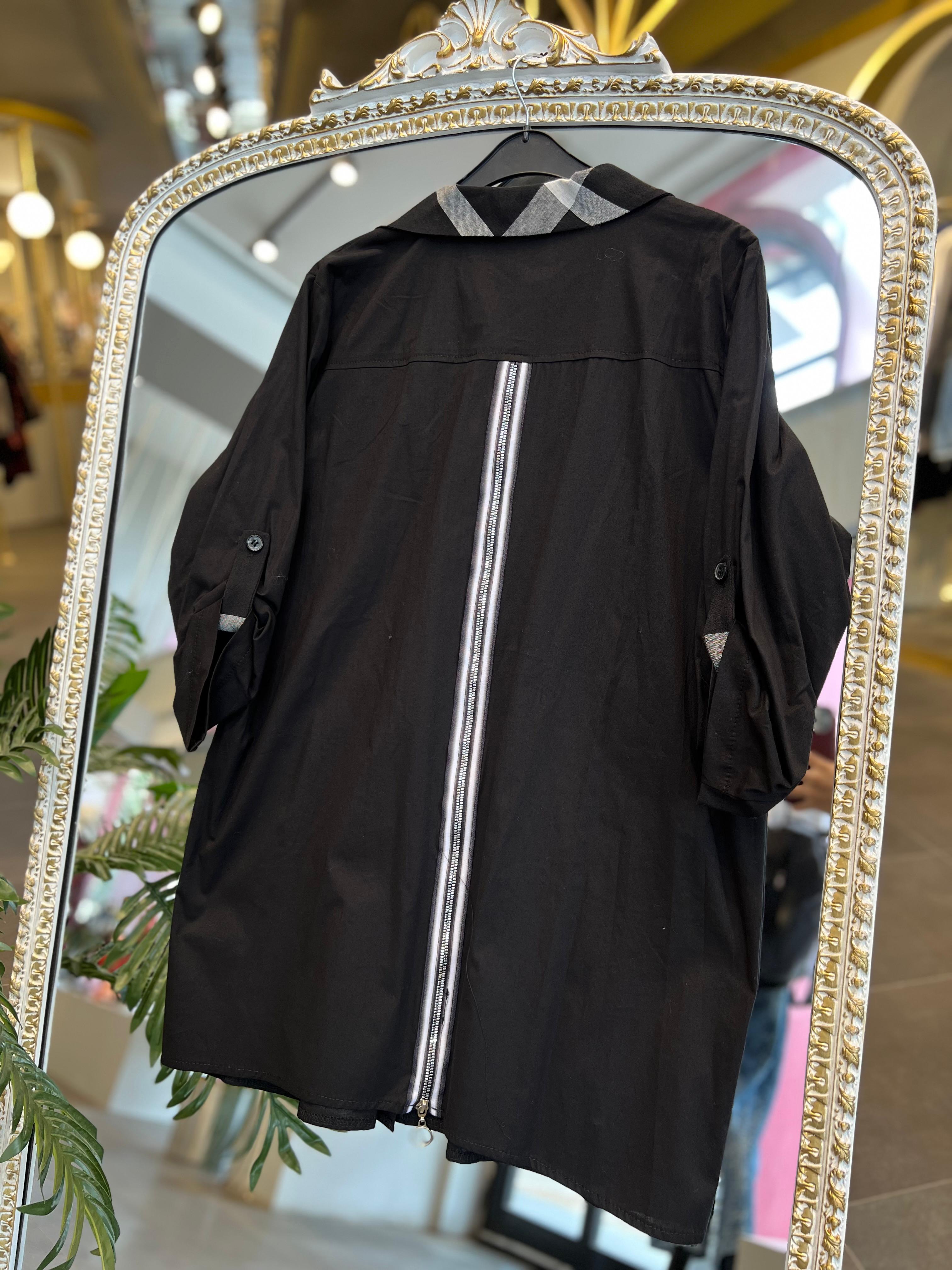 SERAP ESER EXCLUSİVE- ARKASI FERMUAR DETAYLI SİYAH GÖMLEK