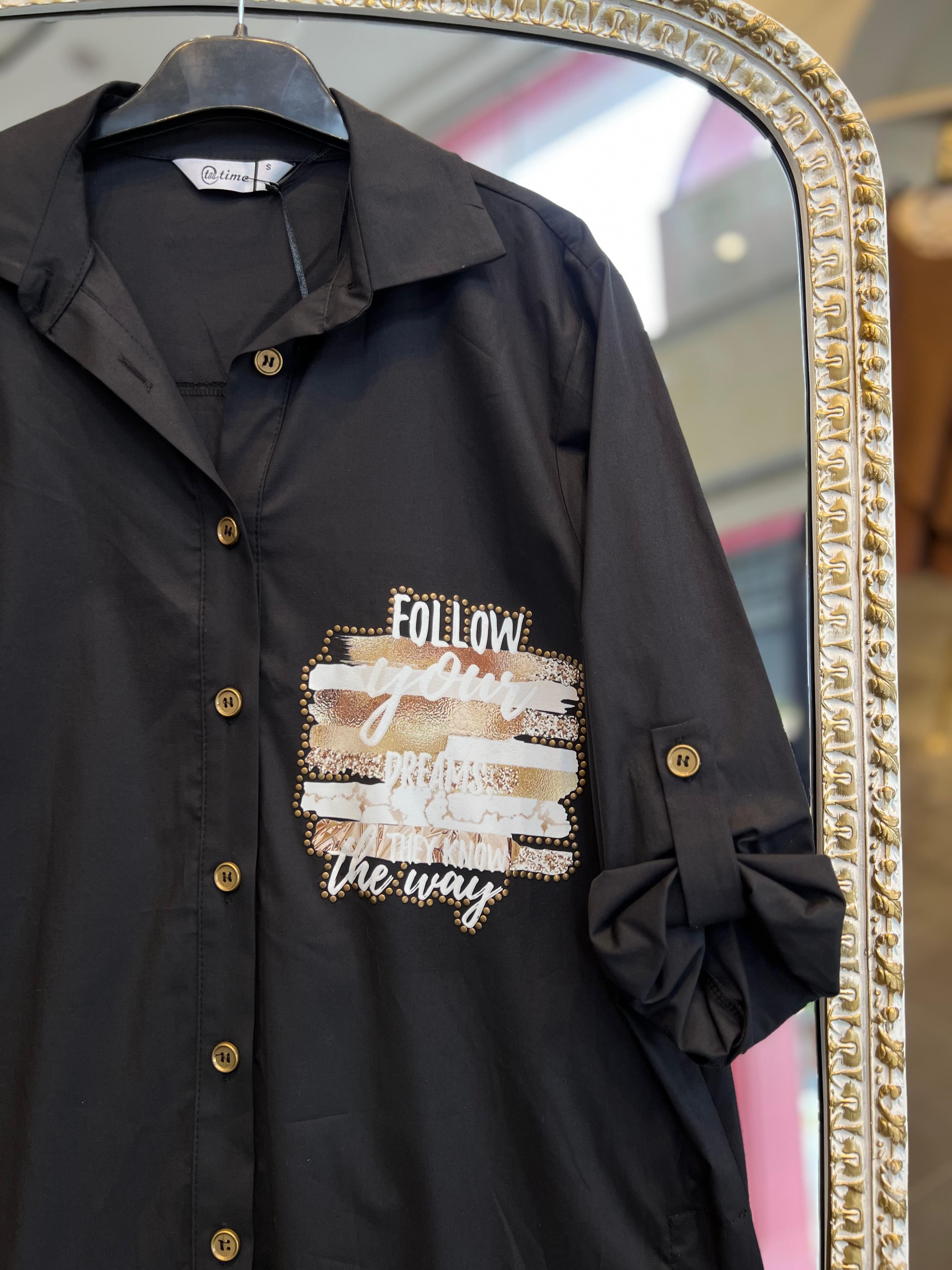 SERAP ESER EXCLUSİVE- YAZI DETAYLI SİYAH GÖMLEK