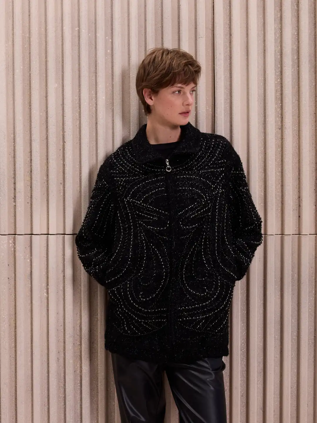 QUPRA- İnci Aksesuarlı Roma Bomber Ceket