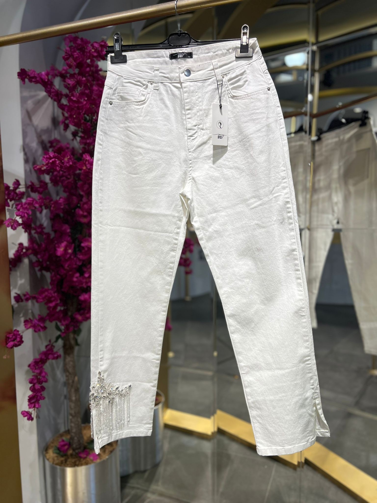 MY312- PAÇASI İŞLEMELİ EKRU JEAN