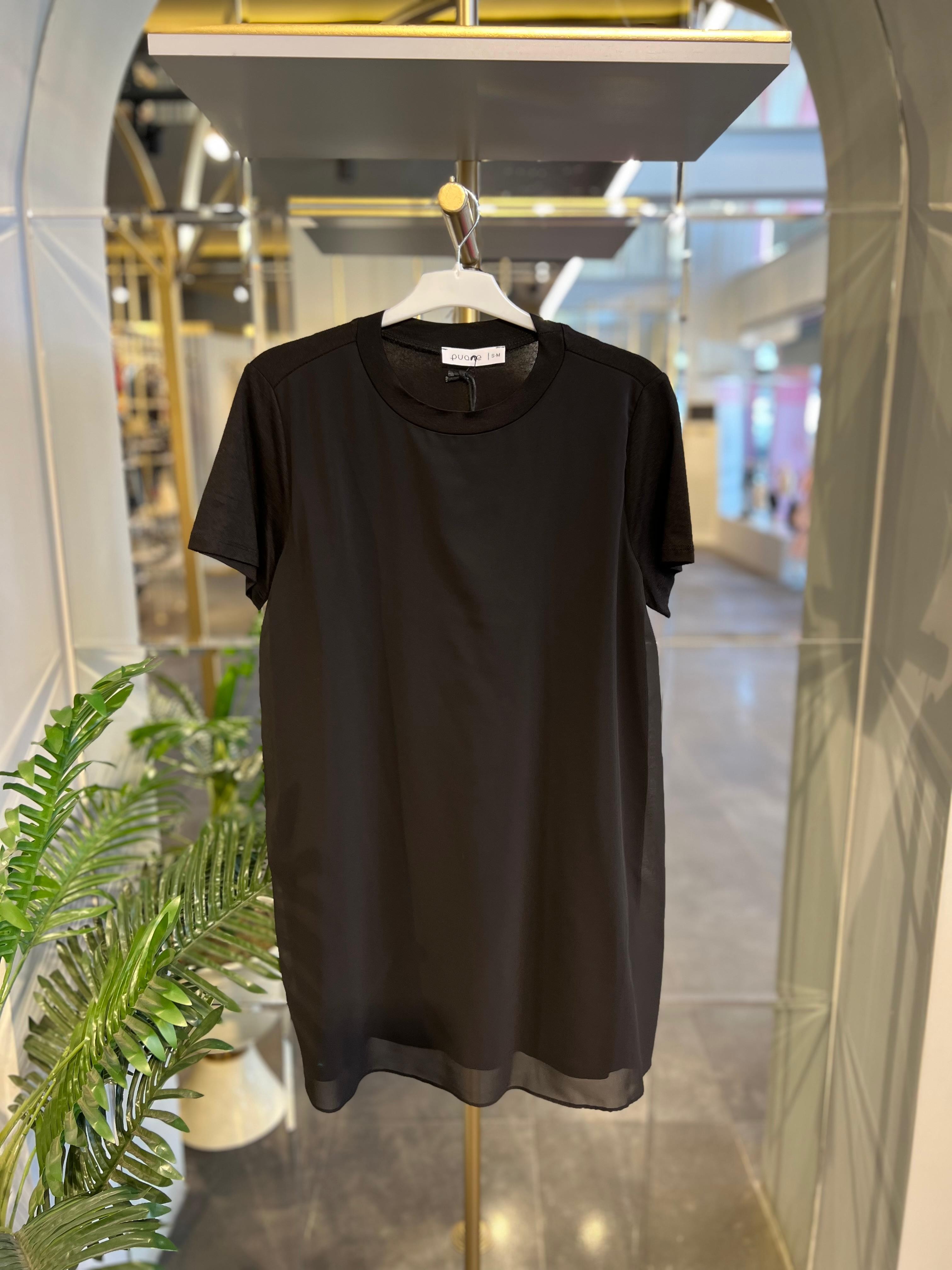 PUANE-  ÖNÜ ŞİFON DETAYLI SİYAH T-SHIRT