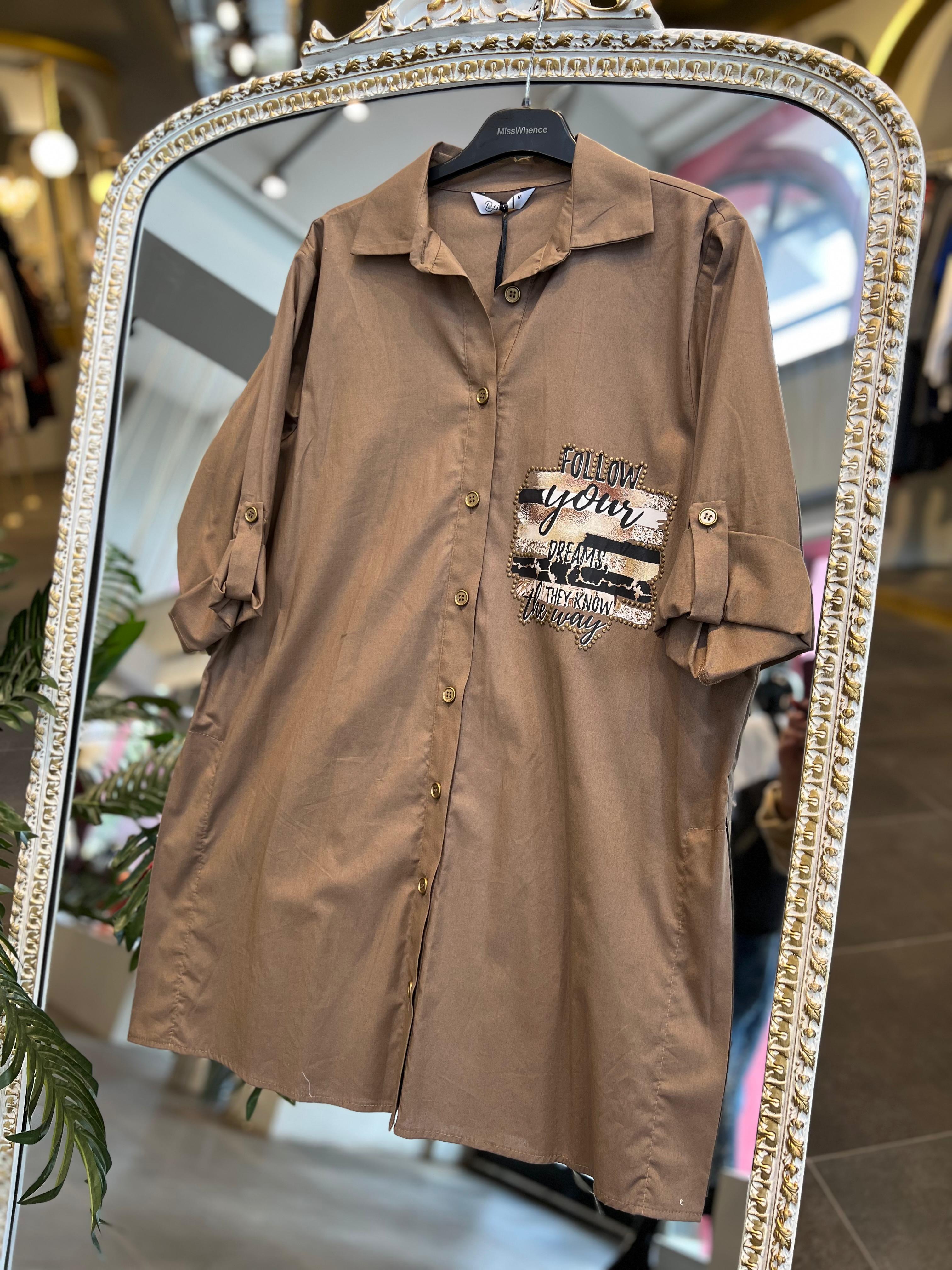 SERAP ESER EXCLUSİVE- YAZI DETAYLI KAHVERENGİ GÖMLEK