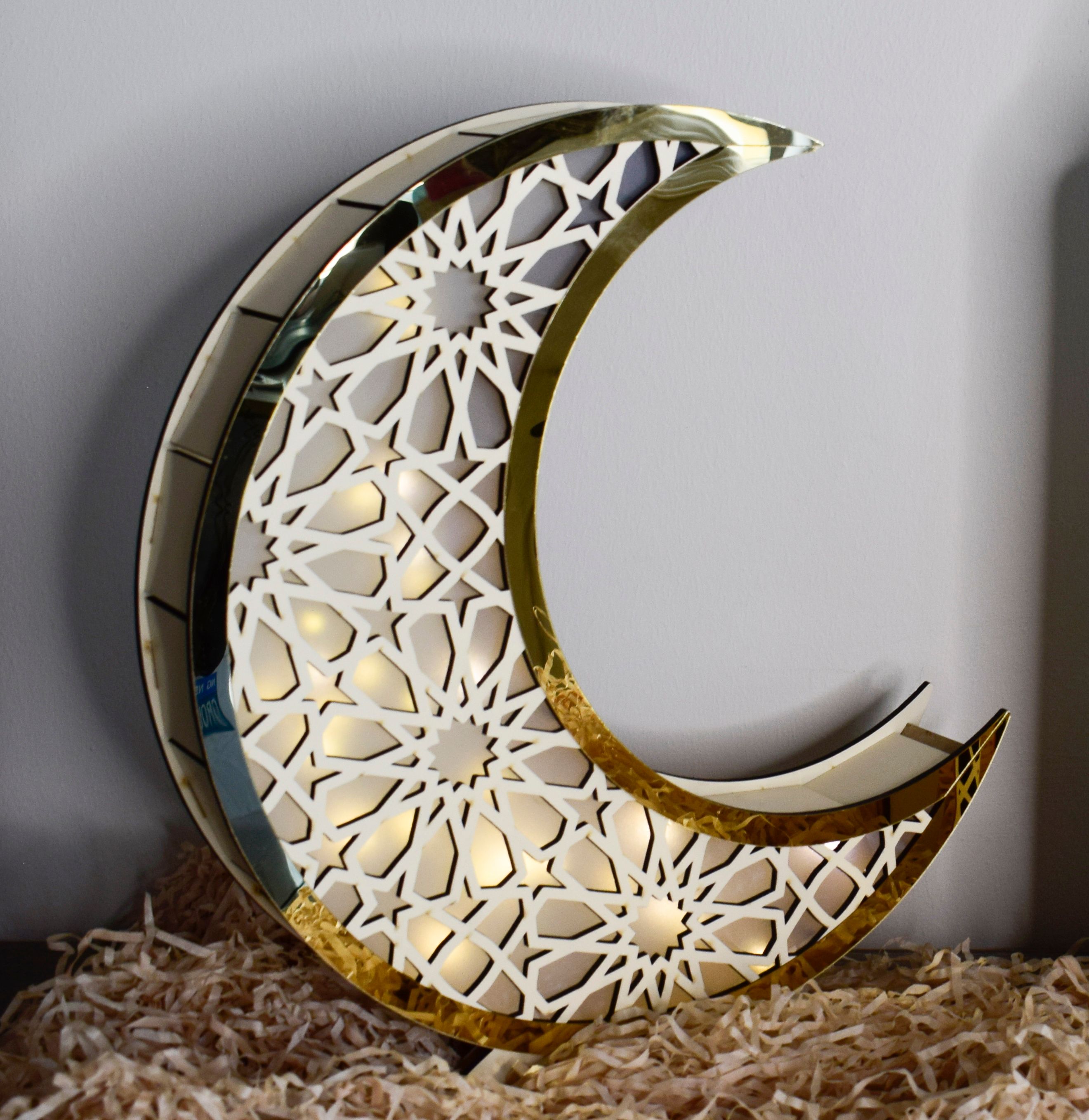 Large Illuminated Crescent and Mihrab Set Specially Designed for Ramadan