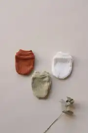 3lü Çikolata-Yeşil-Beyaz Yenidoğan Eldiven Set - 10201