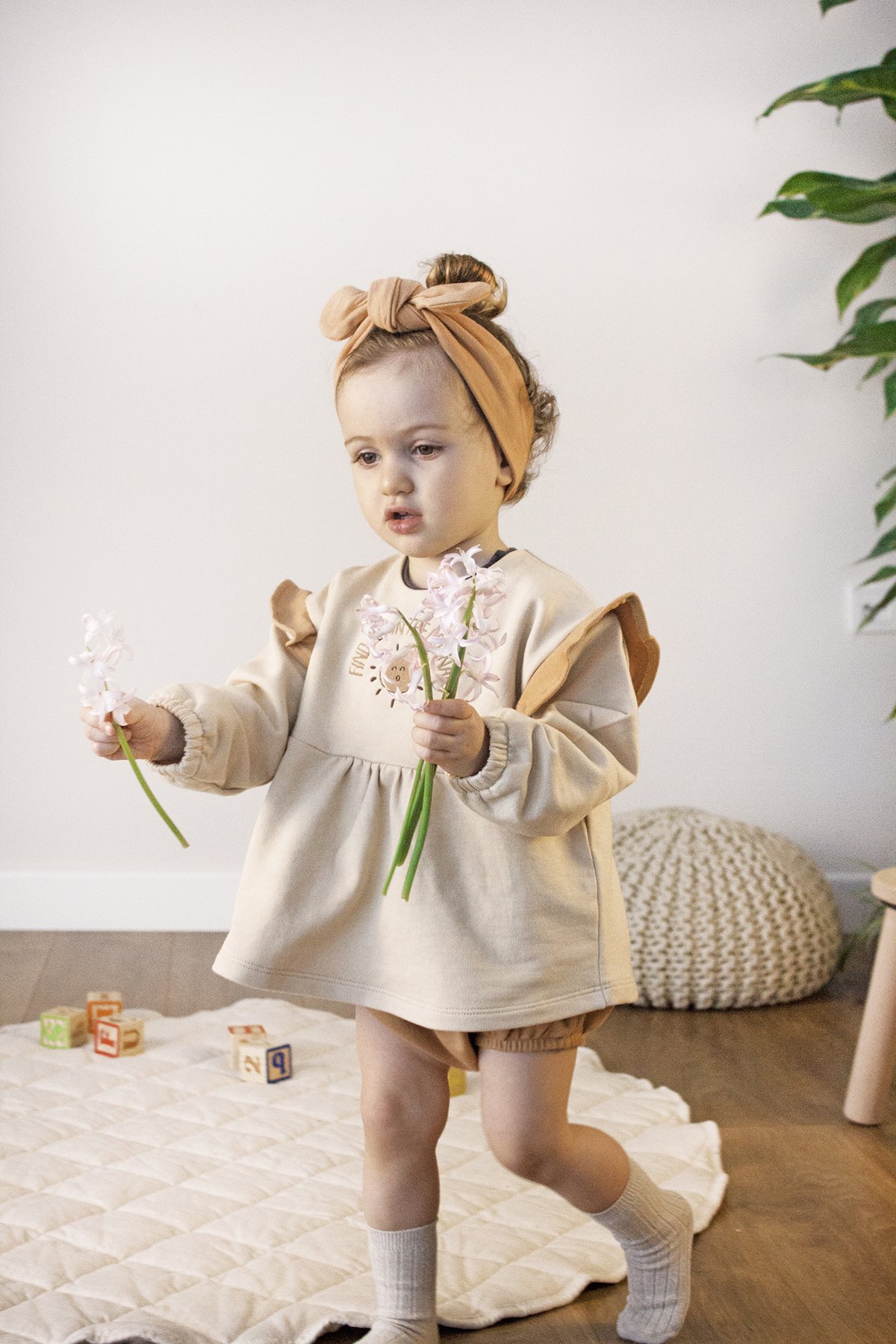 Auntie Me Organic ’Find Joy in the Ordinary’ Frill Sweater