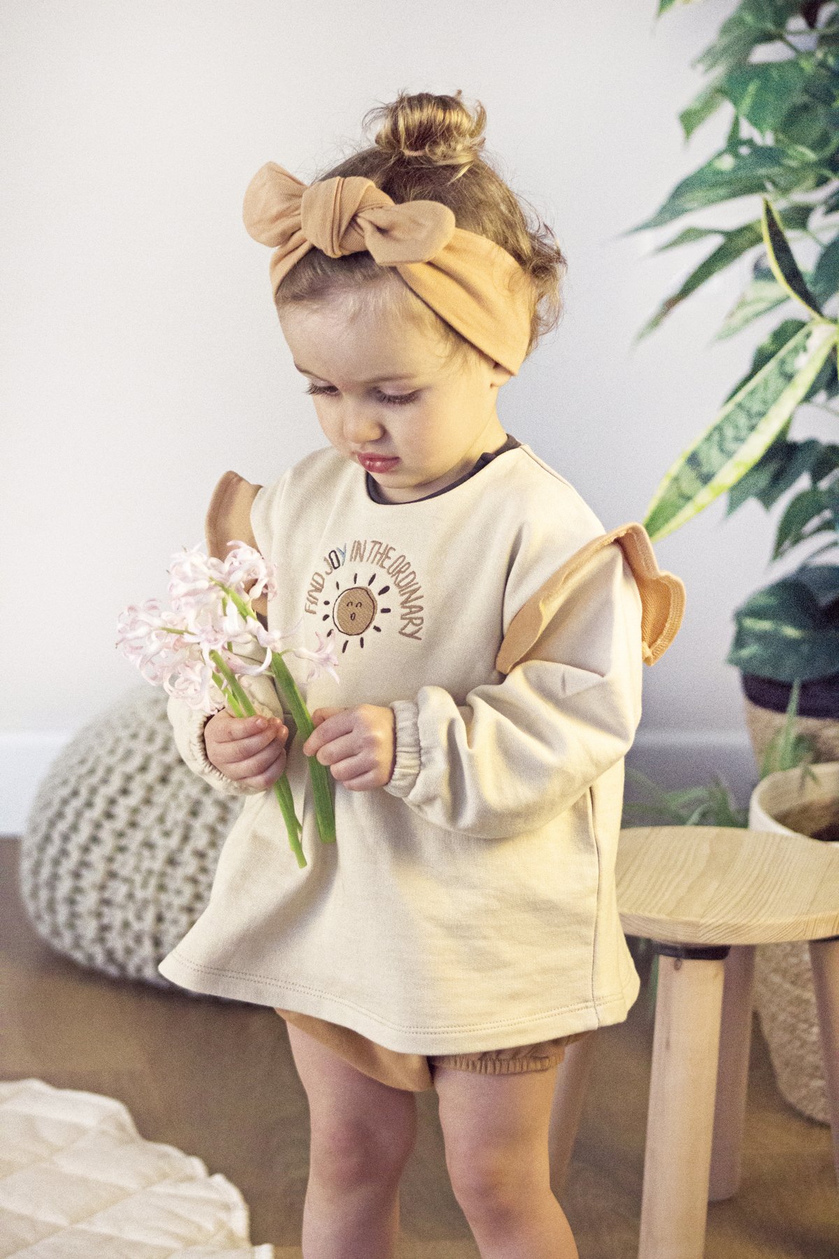 Auntie Me Organic ’Find Joy in the Ordinary’ Frill Sweater