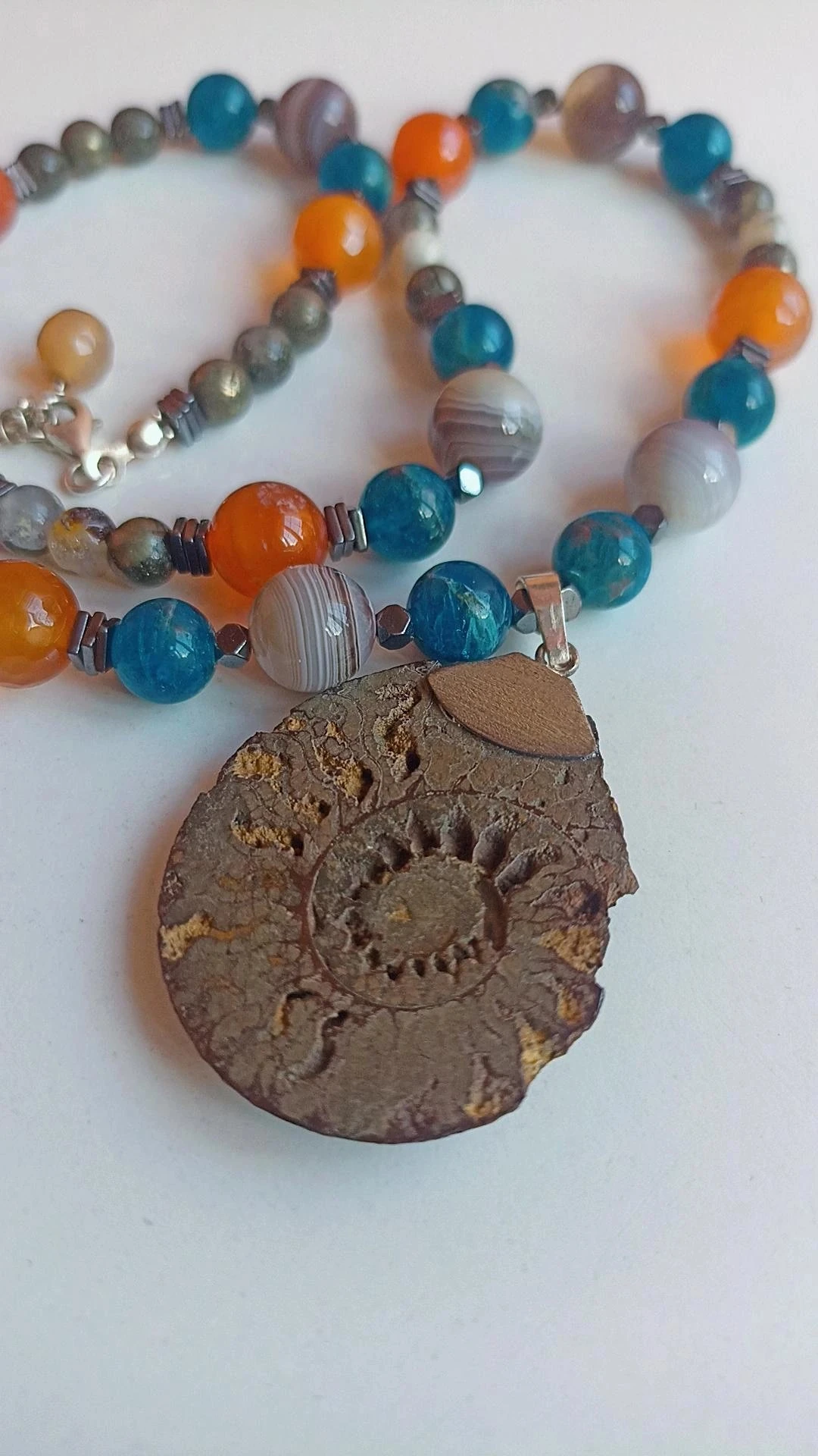 Atasal Şifa Doğal Taş Kolye