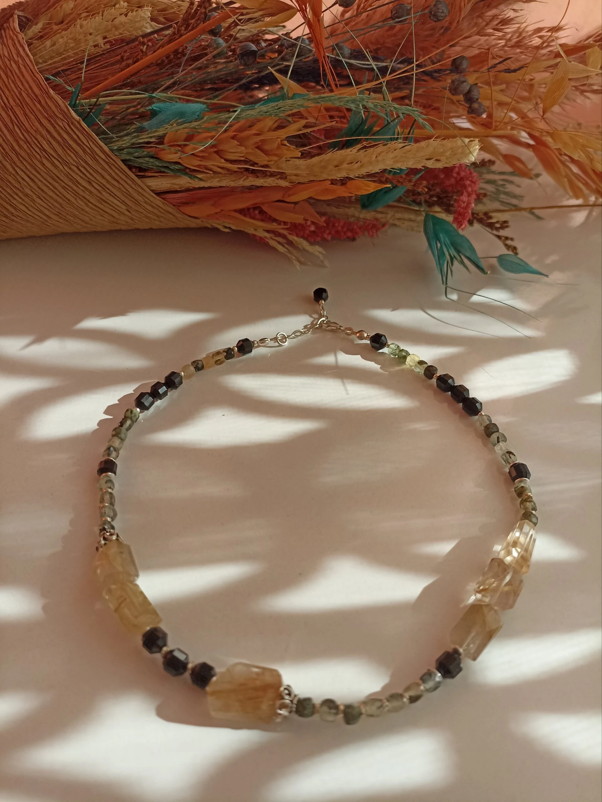 Altın Rutilli Kuvars & Turmalin & Prenhit Doğal Taş Kolye