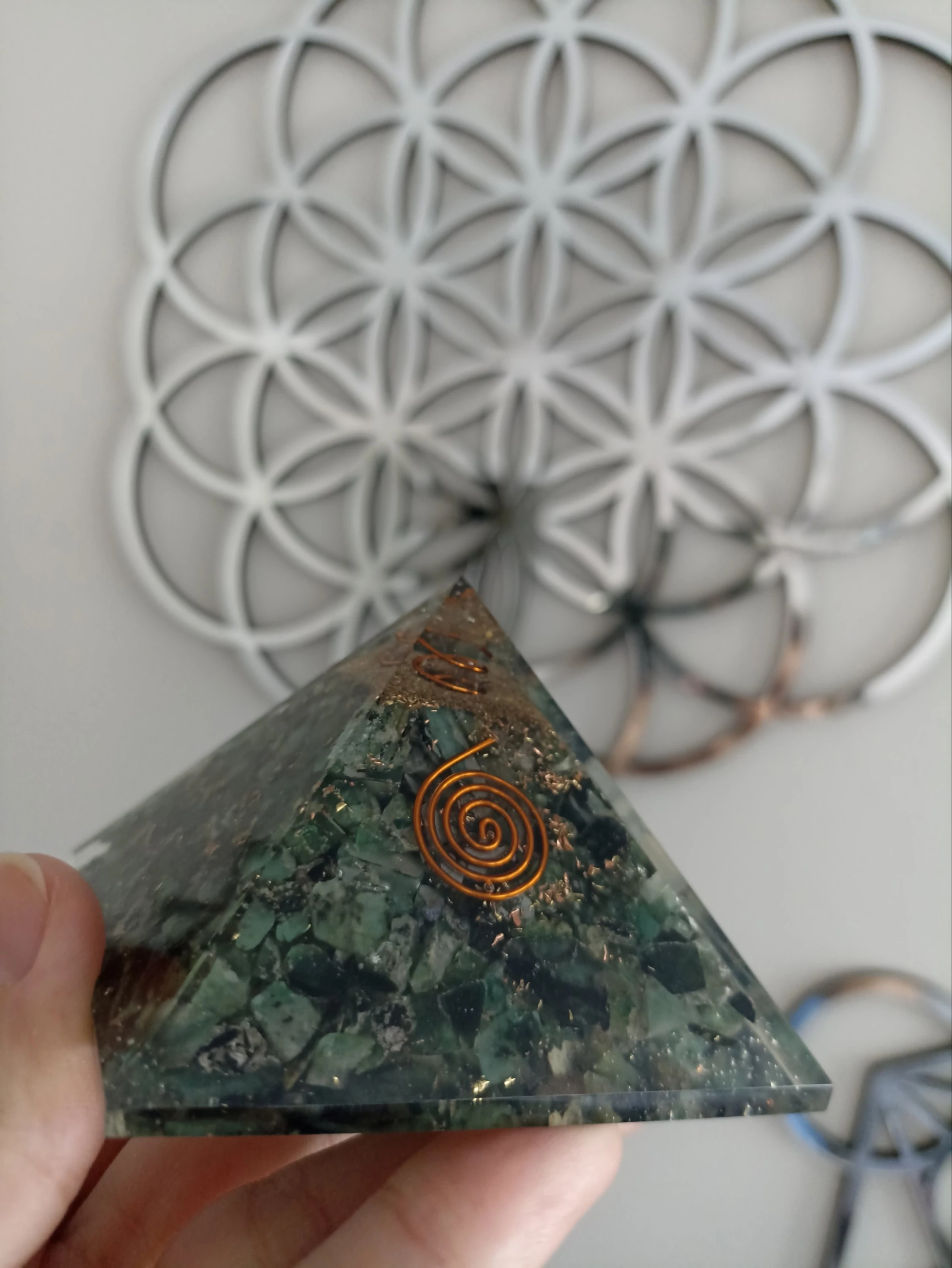 Zümrüt Doğal Taş Orgonit