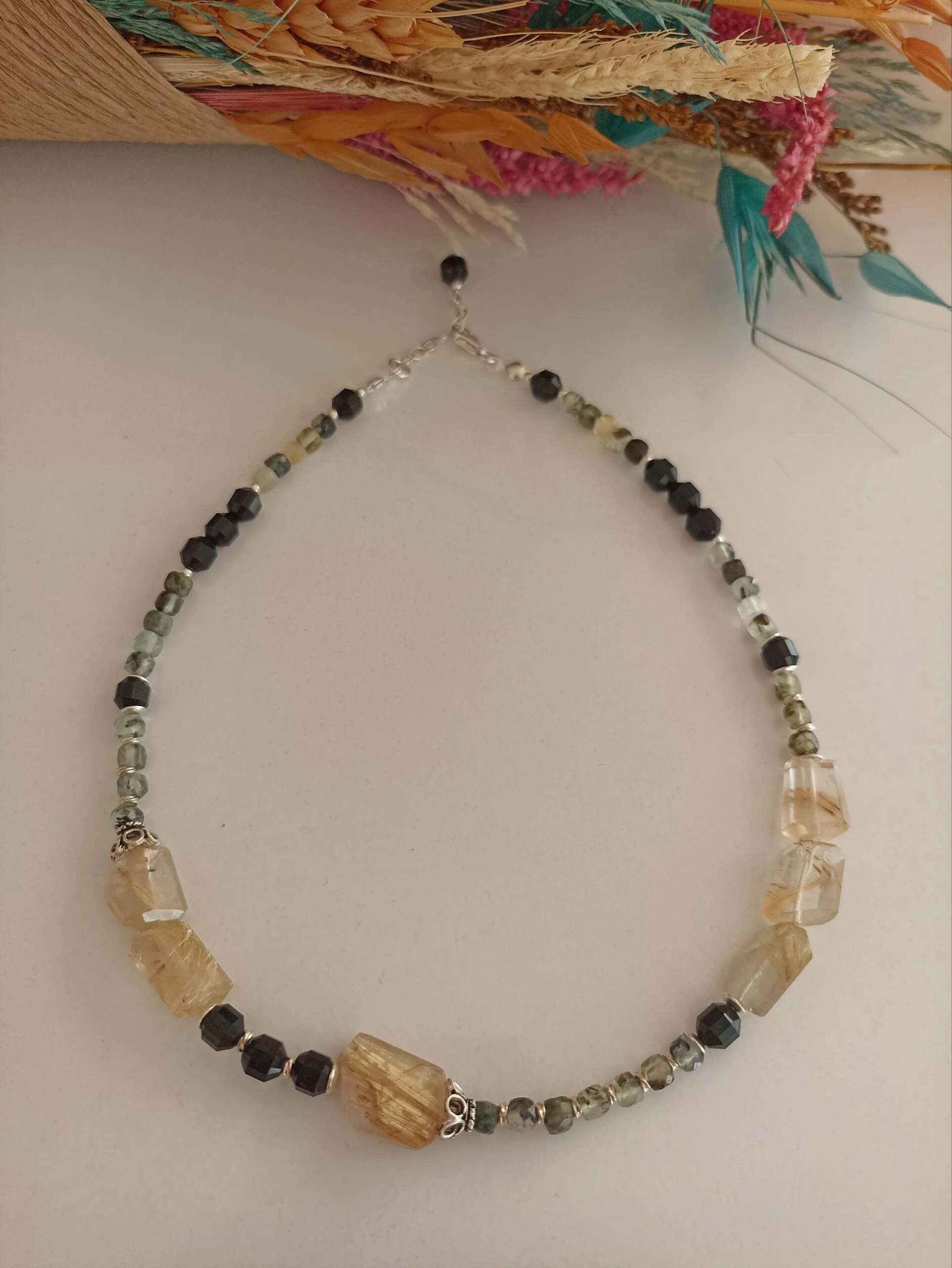 Altın Rutilli Kuvars & Turmalin & Prenhit Doğal Taş Kolye