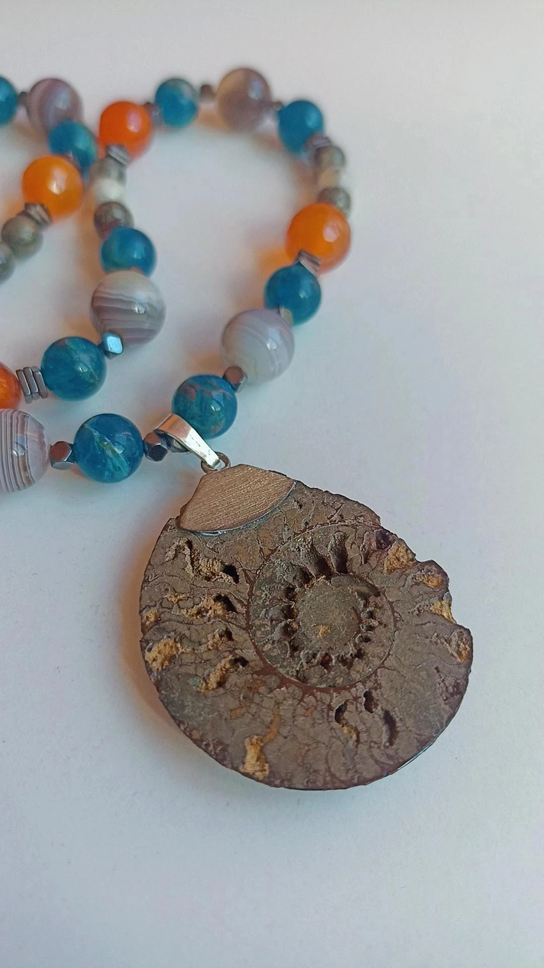 Atasal Şifa Doğal Taş Kolye