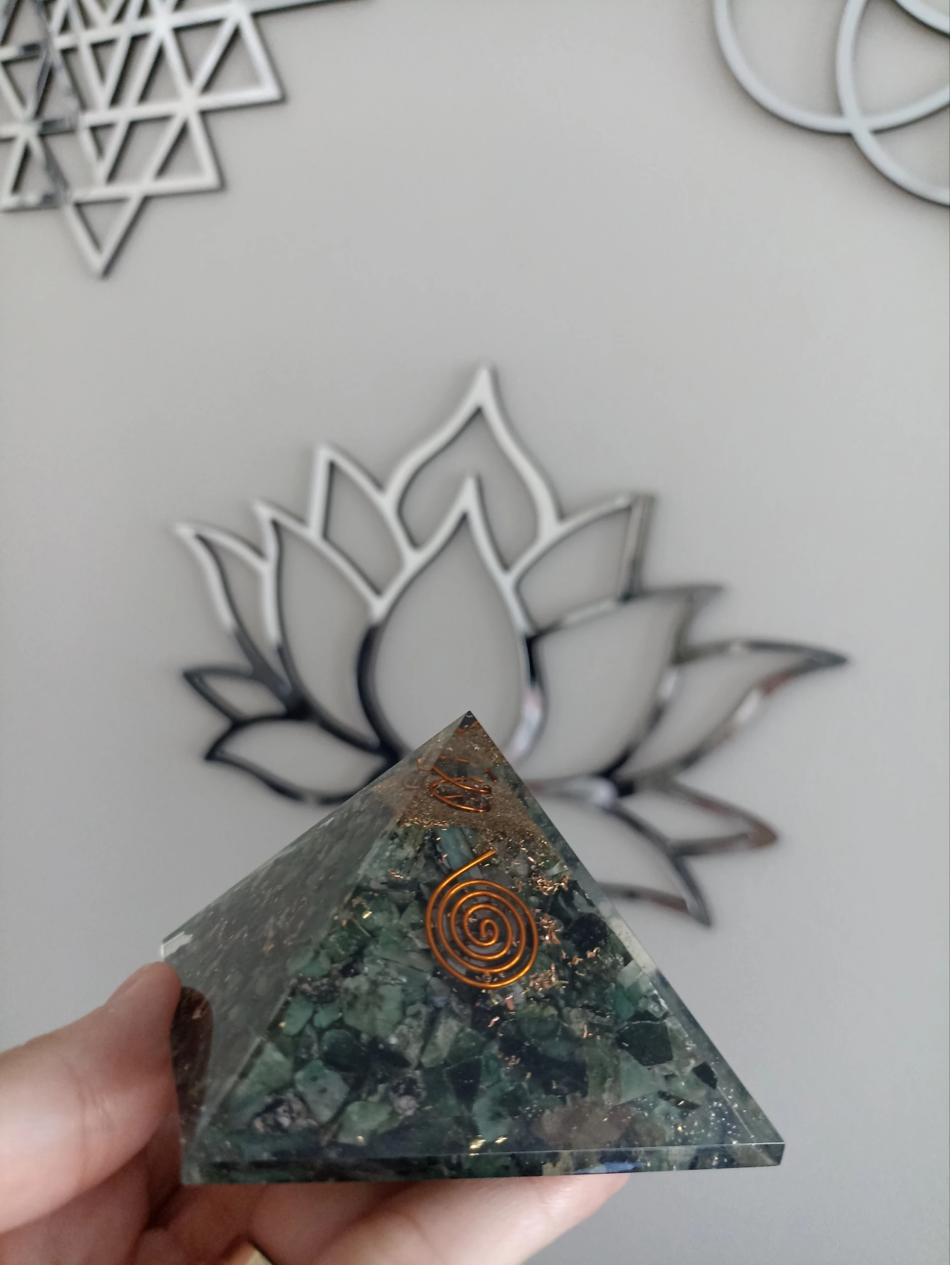 Zümrüt Doğal Taş Orgonit