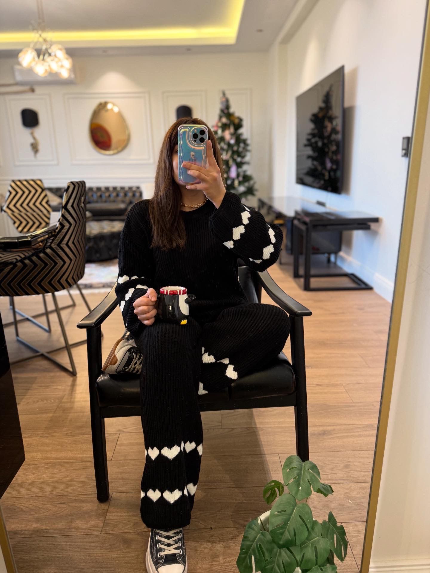 Siyah Kalp Detaylı Triko Takım