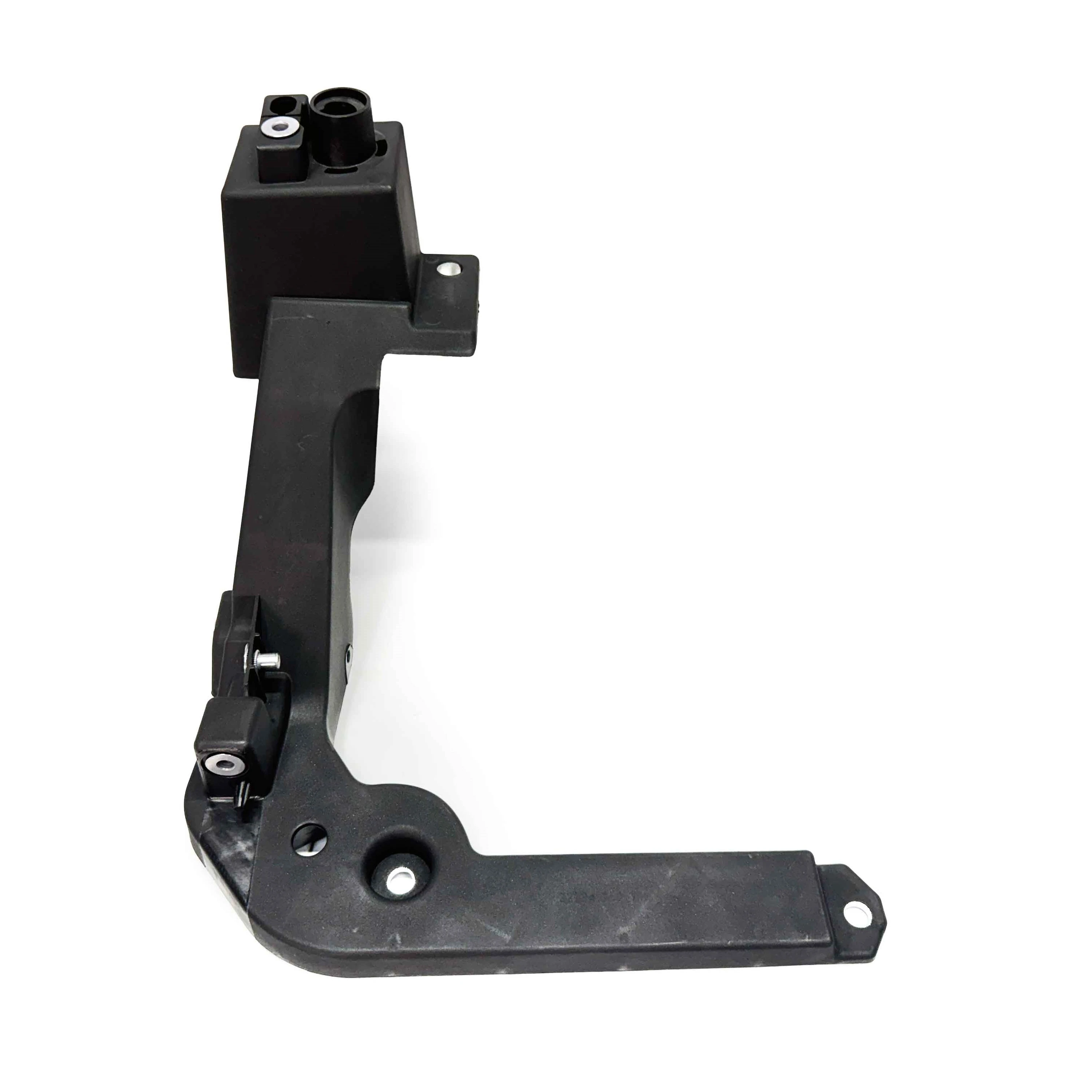 Volvo Xc40 Çamurluk Taşıyıcı Üst Braket Sağ Panel 2017-