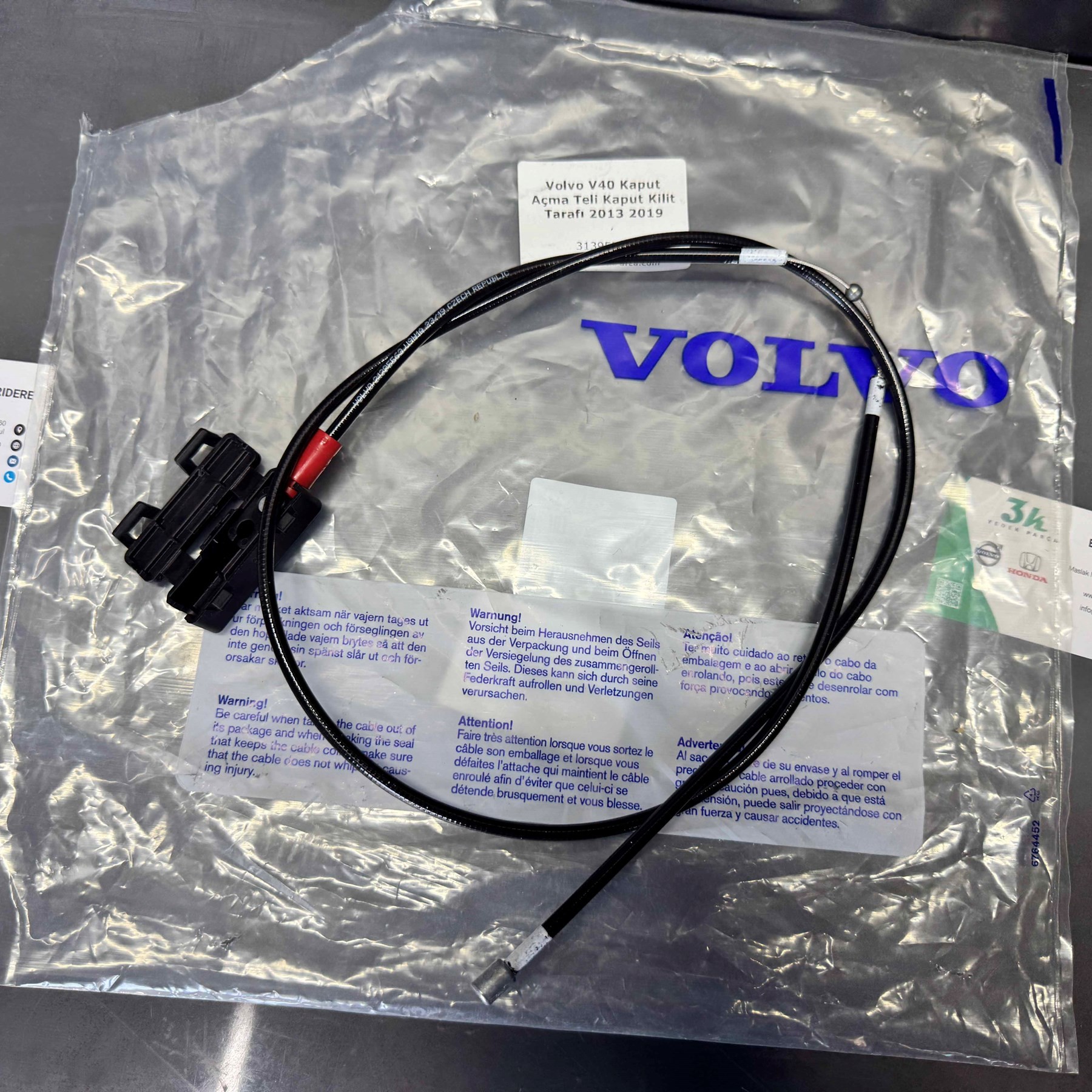 Volvo V40 Kaput Kilit Teli Halatı 2013-2019 31395562