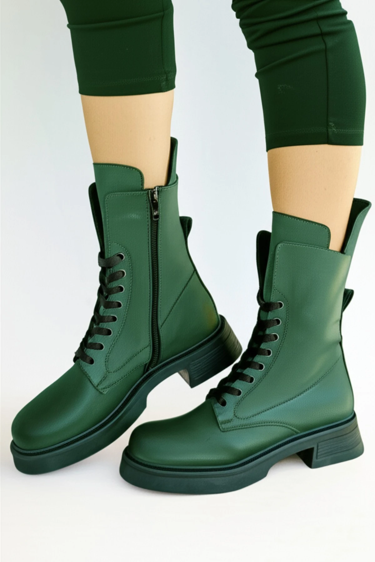 Kadın Kışlık Hakiki Deri Termo Tabanlı Fermuarlı Bağcıklı Şık ve Rahat Bot Su Geçirmez Konforlu