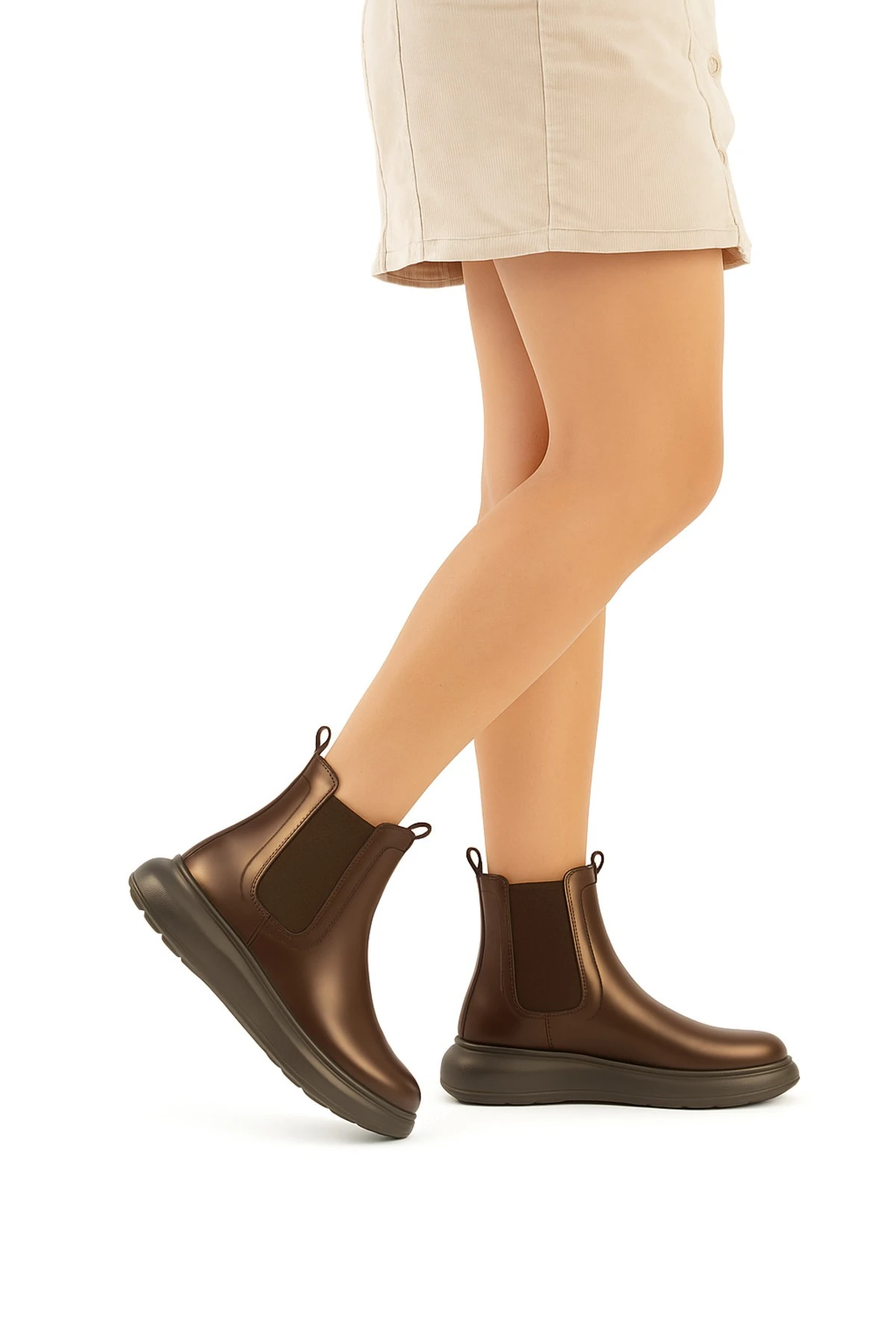 Hakiki Deri Kışlık Kadın Botları Su Geçirmez, Lastikli, Kaymaz Chelsea ve Bağcıklı Modellerle Şıklık