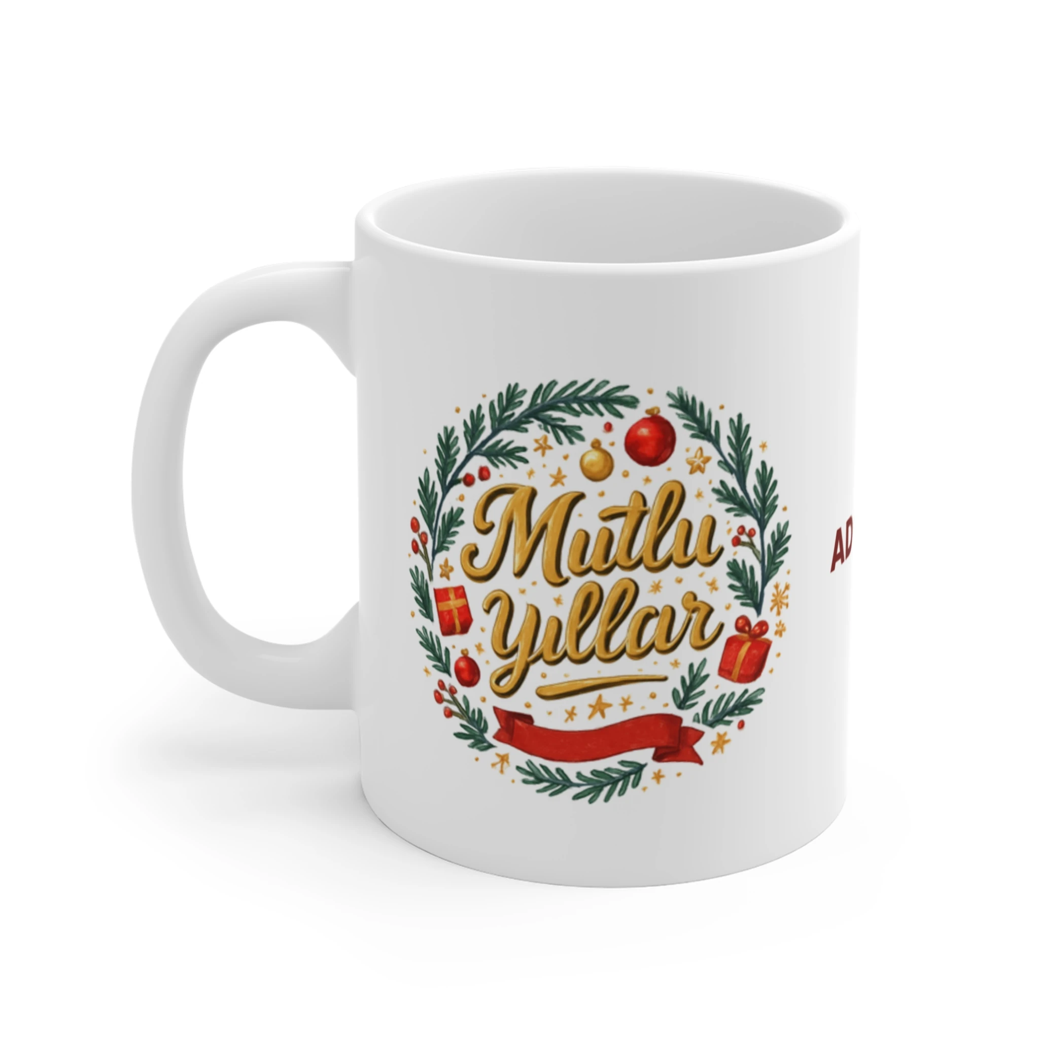 İsme Özel Yılbaşı Çelenk Temalı Mutlu Yıllar Kupası | Şık Tasarım Seramik Yeni Yıl Hediyesi Kupa