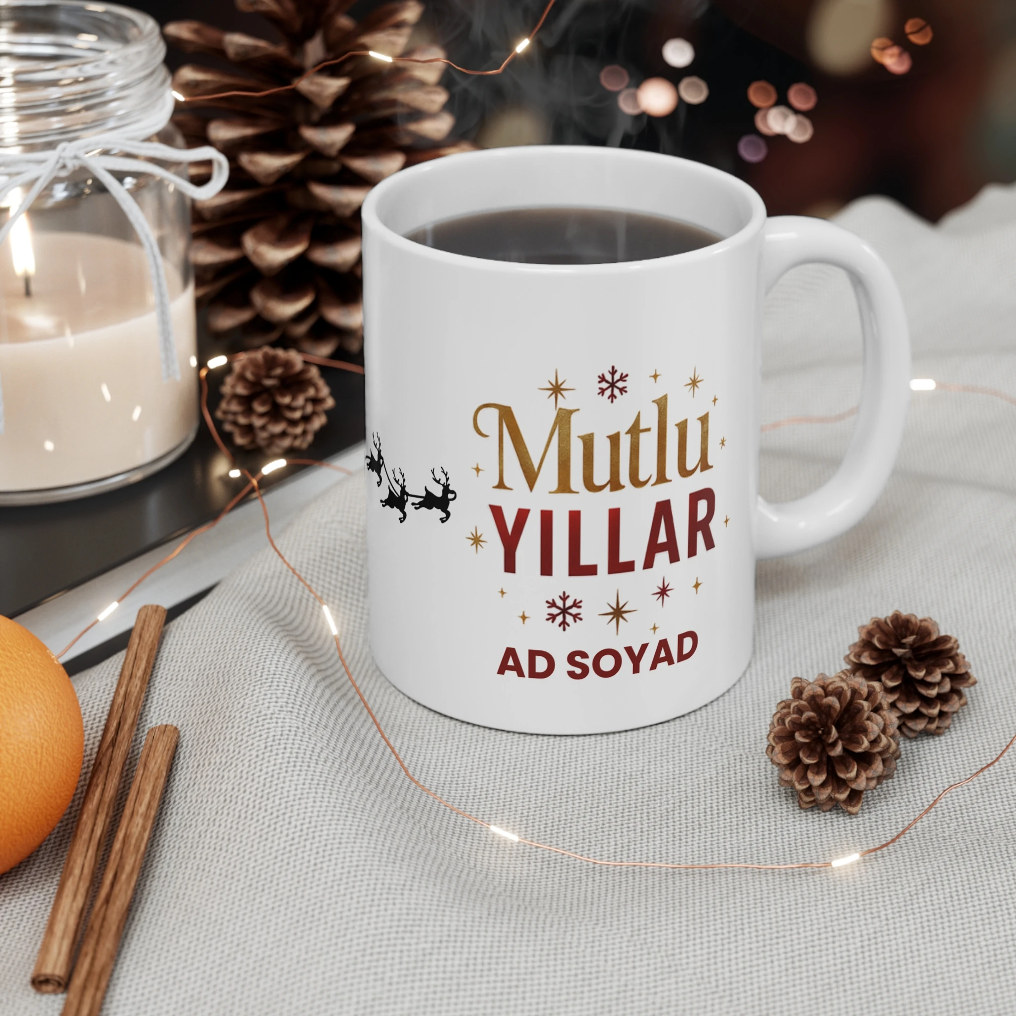 Kişiye Özel Mutlu Yıllar Kupası | İsimli Yeni Yıl Hediyesi Seramik Mug | Noel Baba ve Geyikler