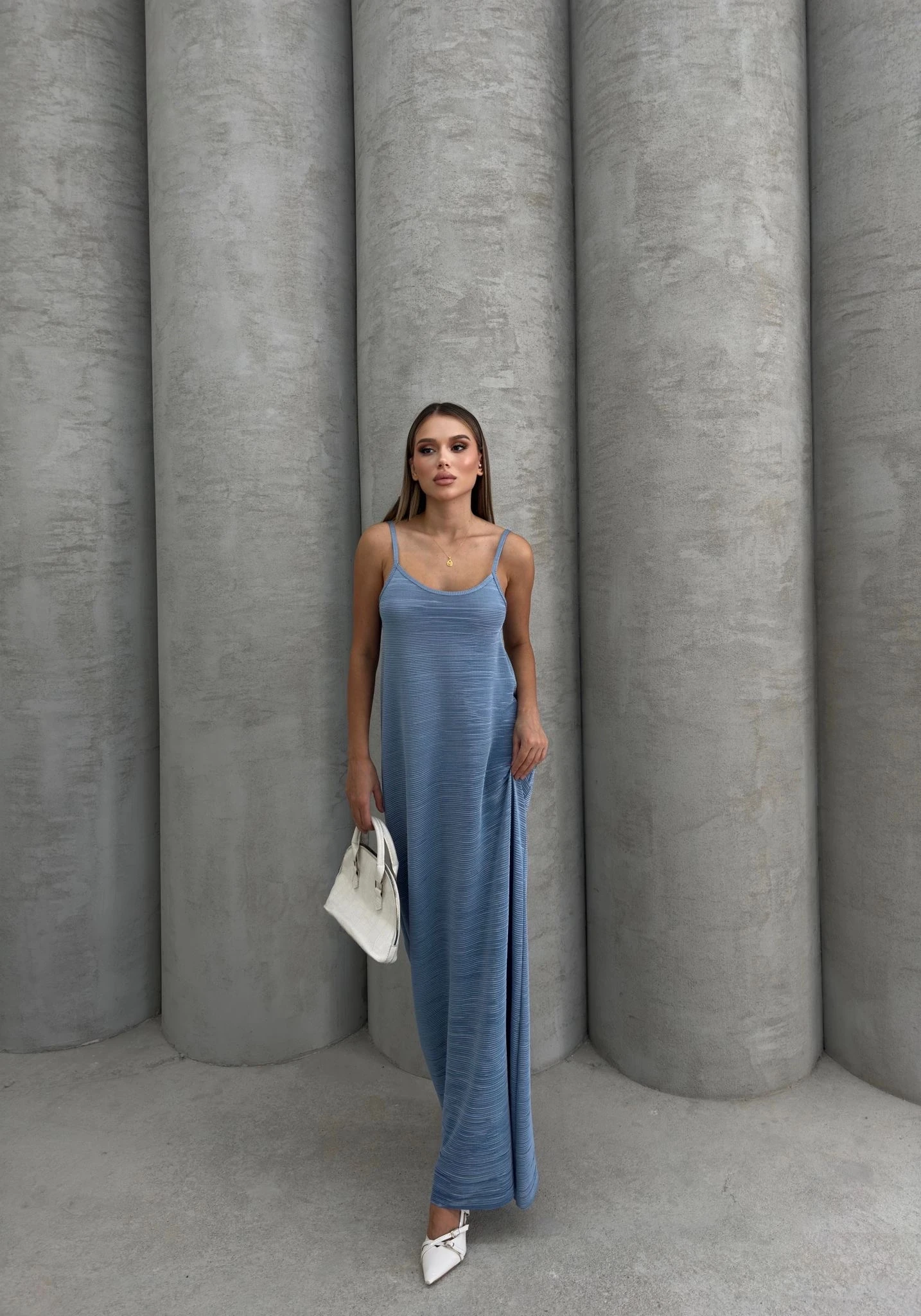 Piliseli uzun elbise