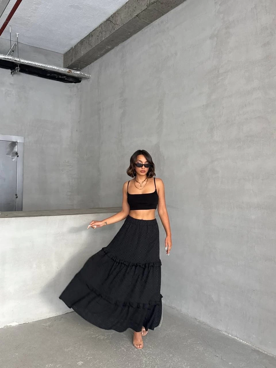 Fırfırlı brodeli astarlı uzun etek siyah s255047