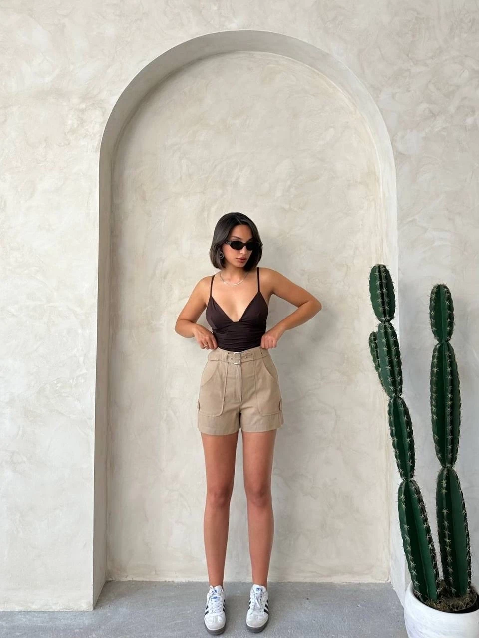 Kemer detaylı gabardin şort bej s25289