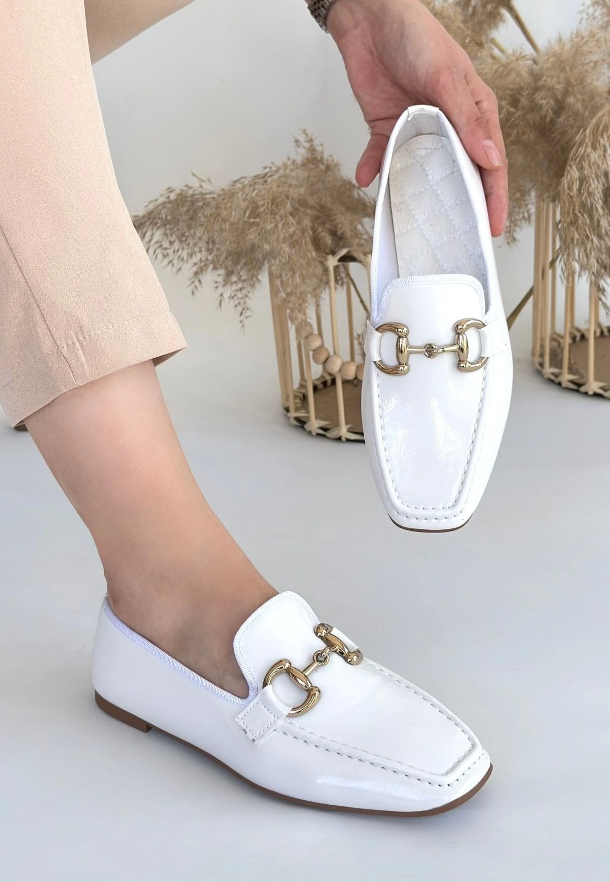 Guart Beyaz Rugan Babet Ayakkabı