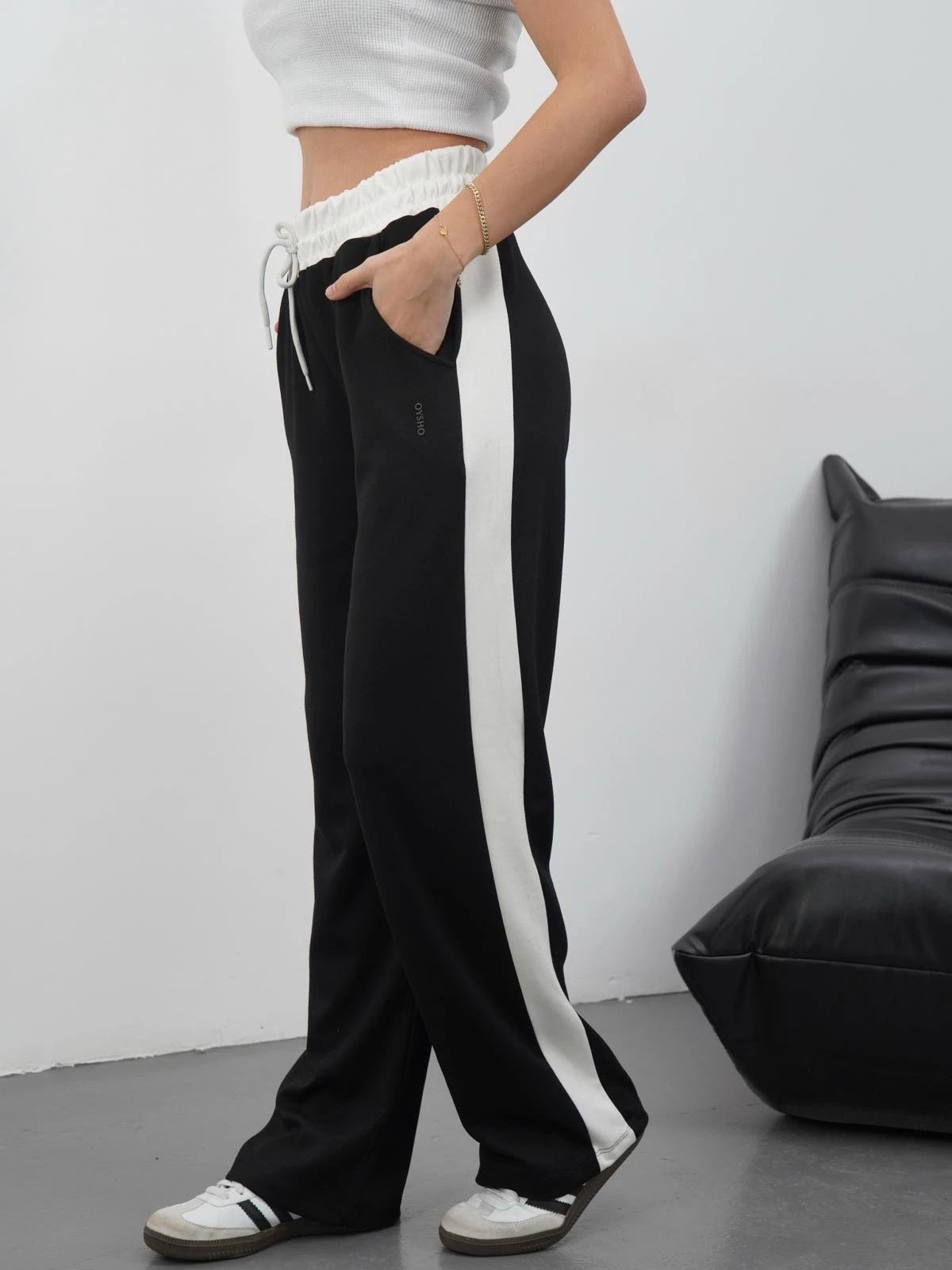 Şeritli garnili pantolon siyah