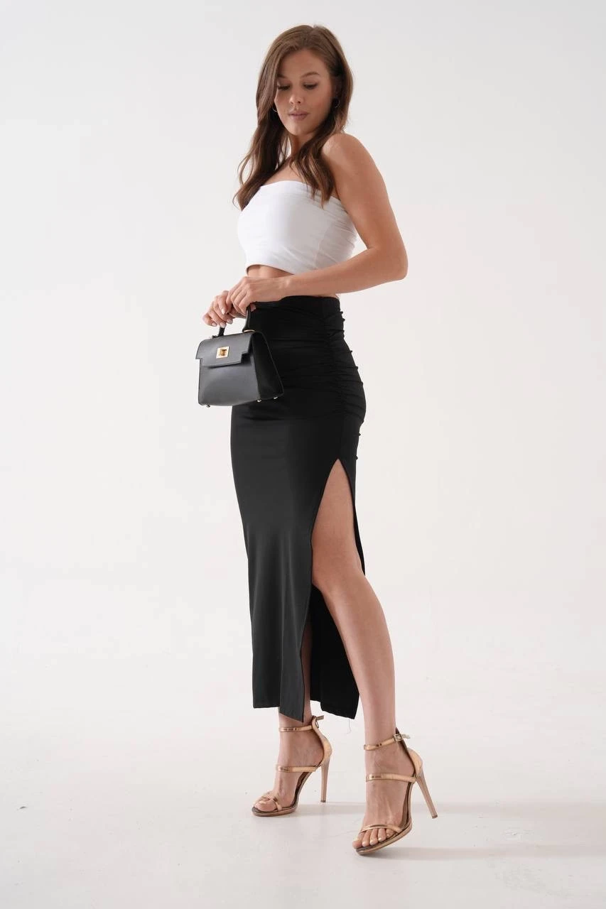 Uzun yırtmaçlı ince kumaş etek siyah