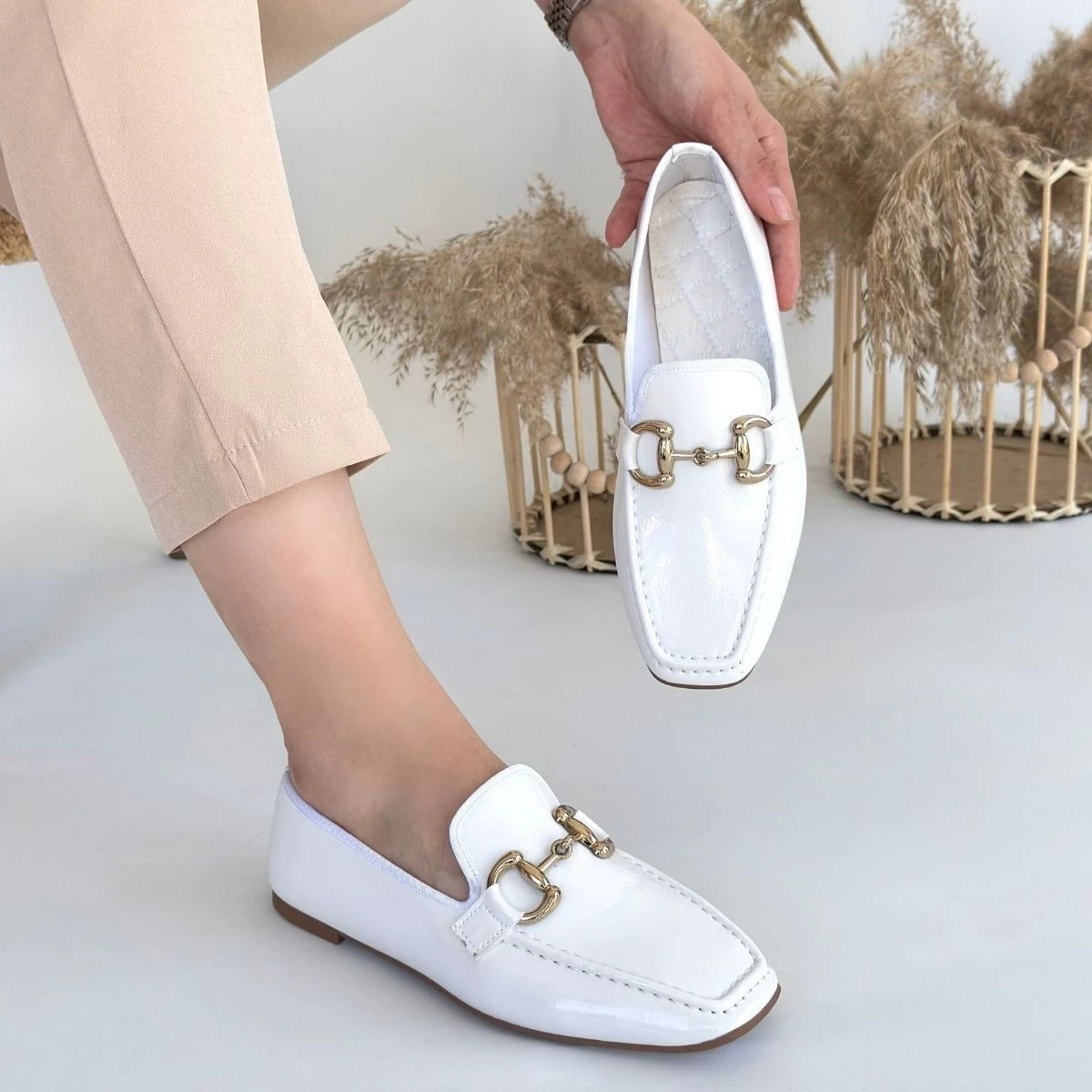 Guart Beyaz Rugan Babet Ayakkabı