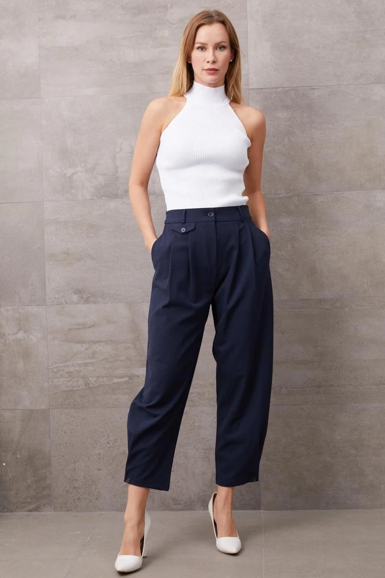 Paçası düğmeli yüksek bel pantolon