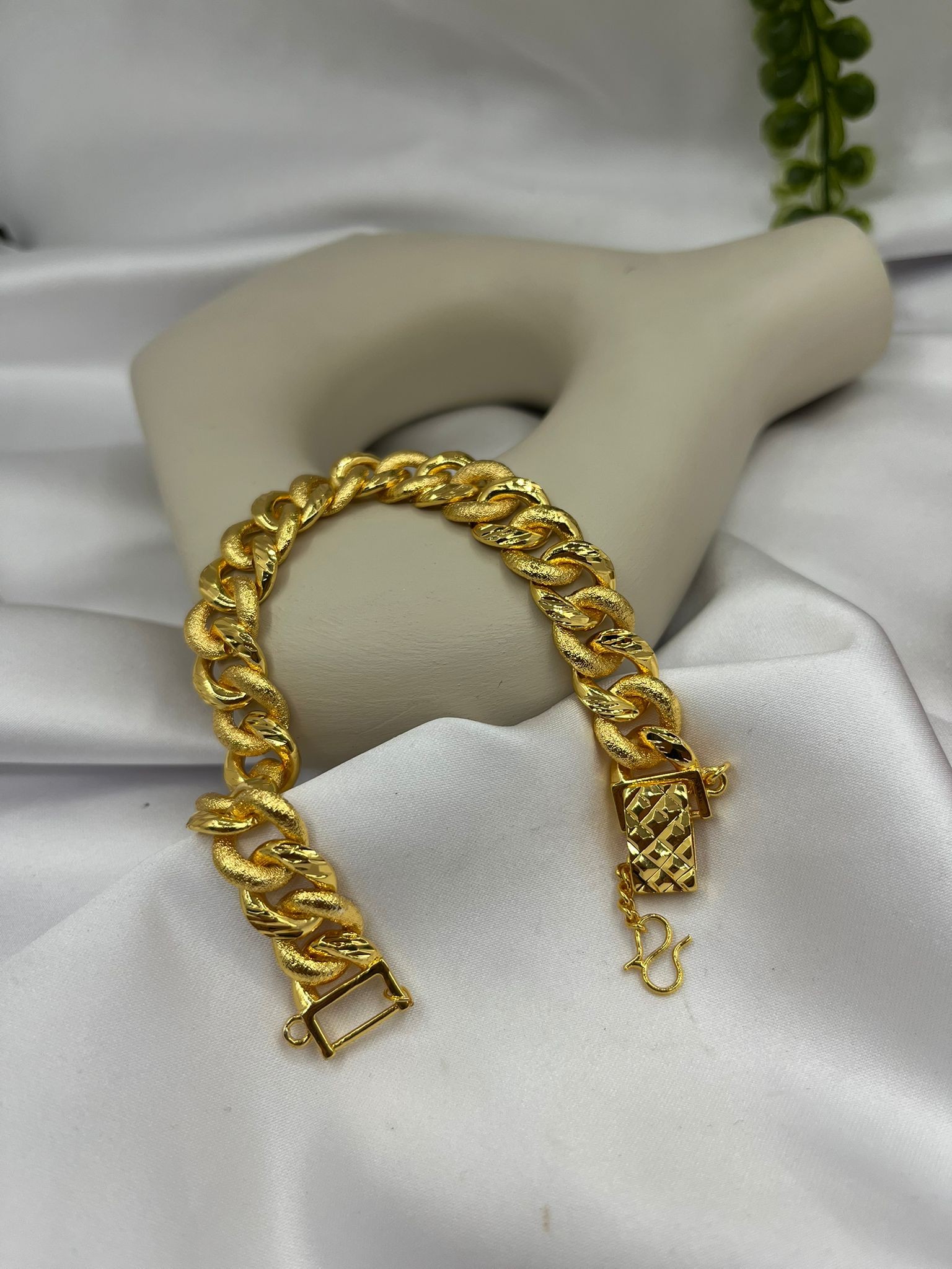 GOLD BİLEKLİK