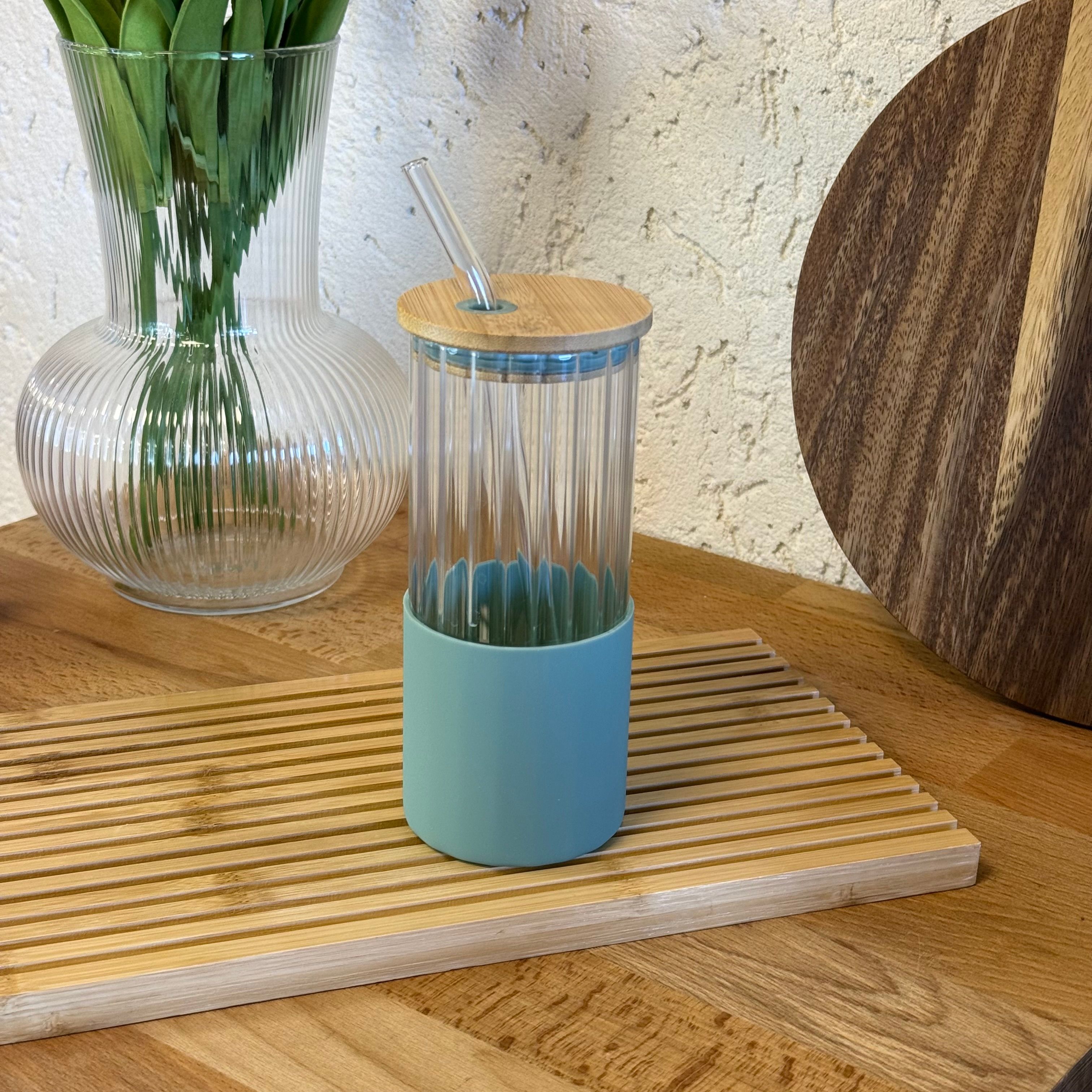 Buhara Silikon Tutmalı Yuvarlak Kalın Çizgi Borosilikat Cam Bardak 400 ML Yeşil