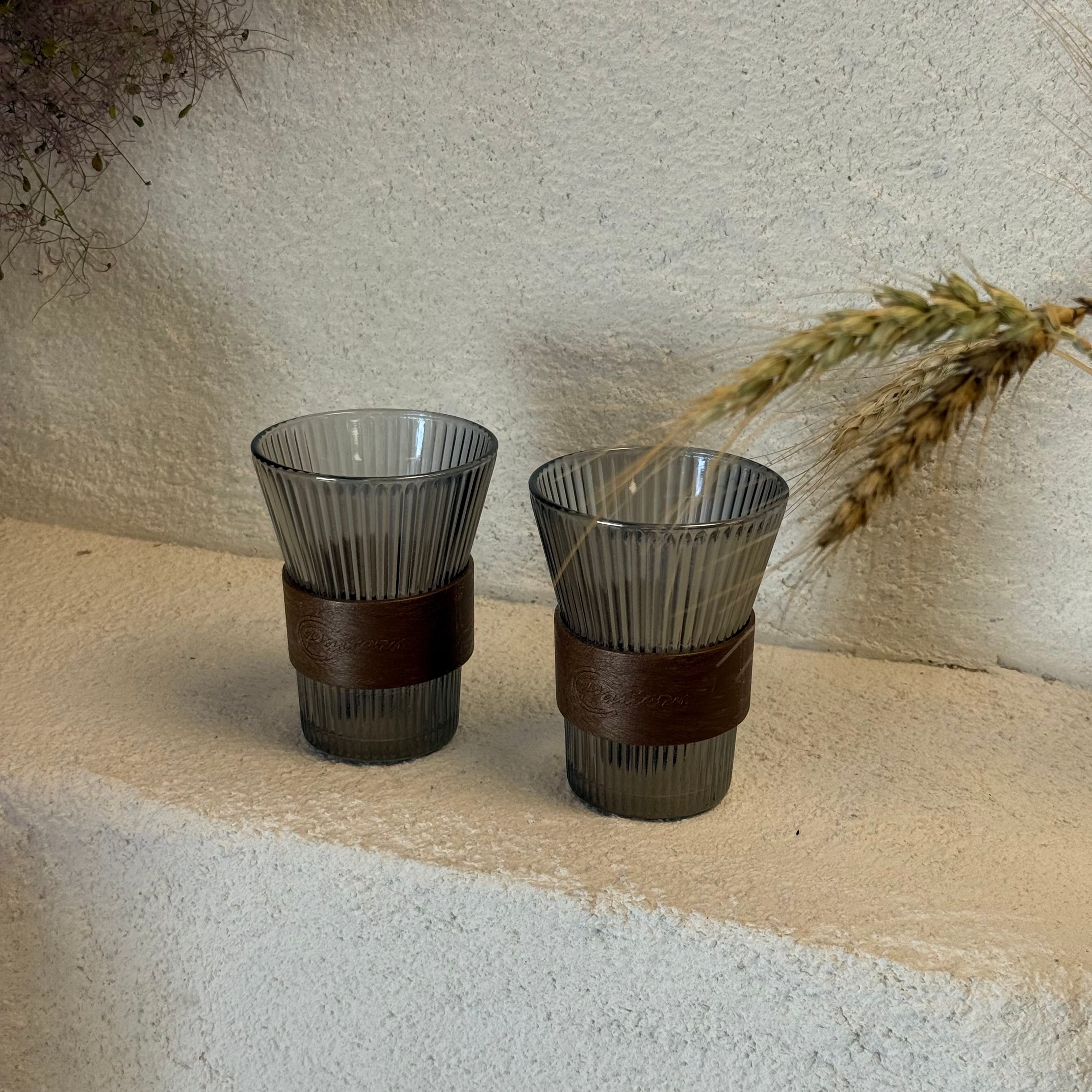 Patteru Ahşap Tutmalı Cam Bardak Füme 