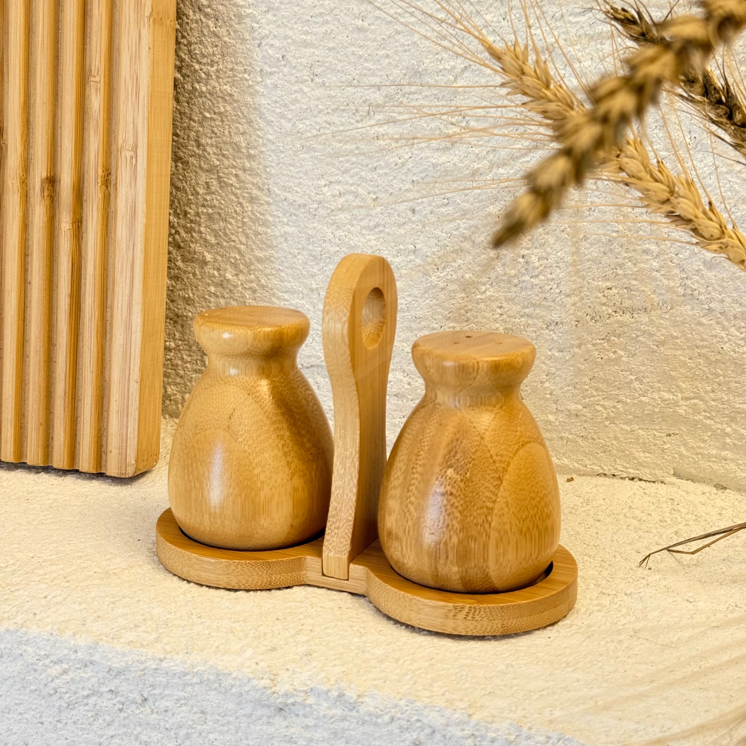 Bambu Tutmalı Stand 2 li Tuzluk Biberlik Seti 