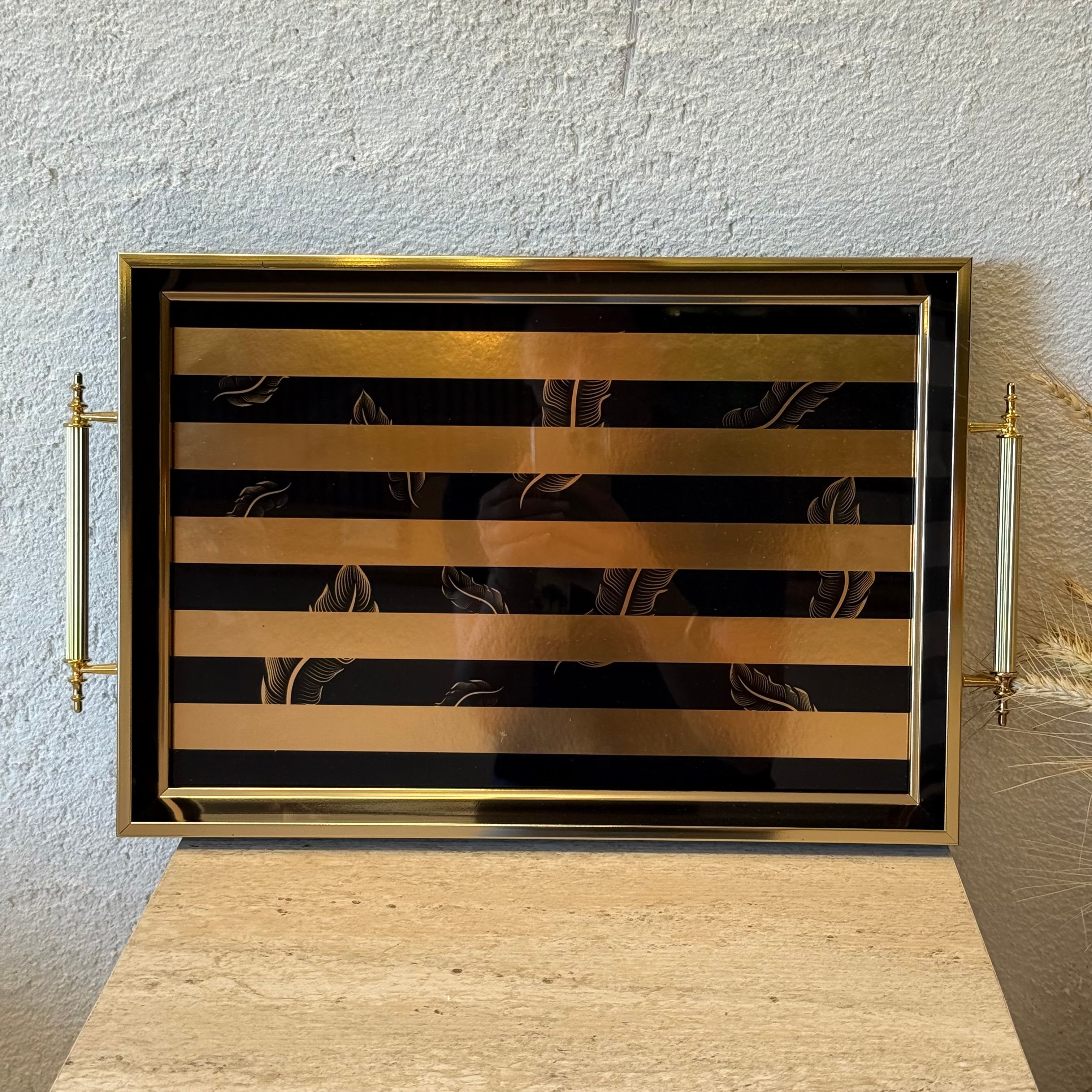 Peri Büyük Boy Lüks Gold Detaylı Tepsi Siyah 48x29 cm 