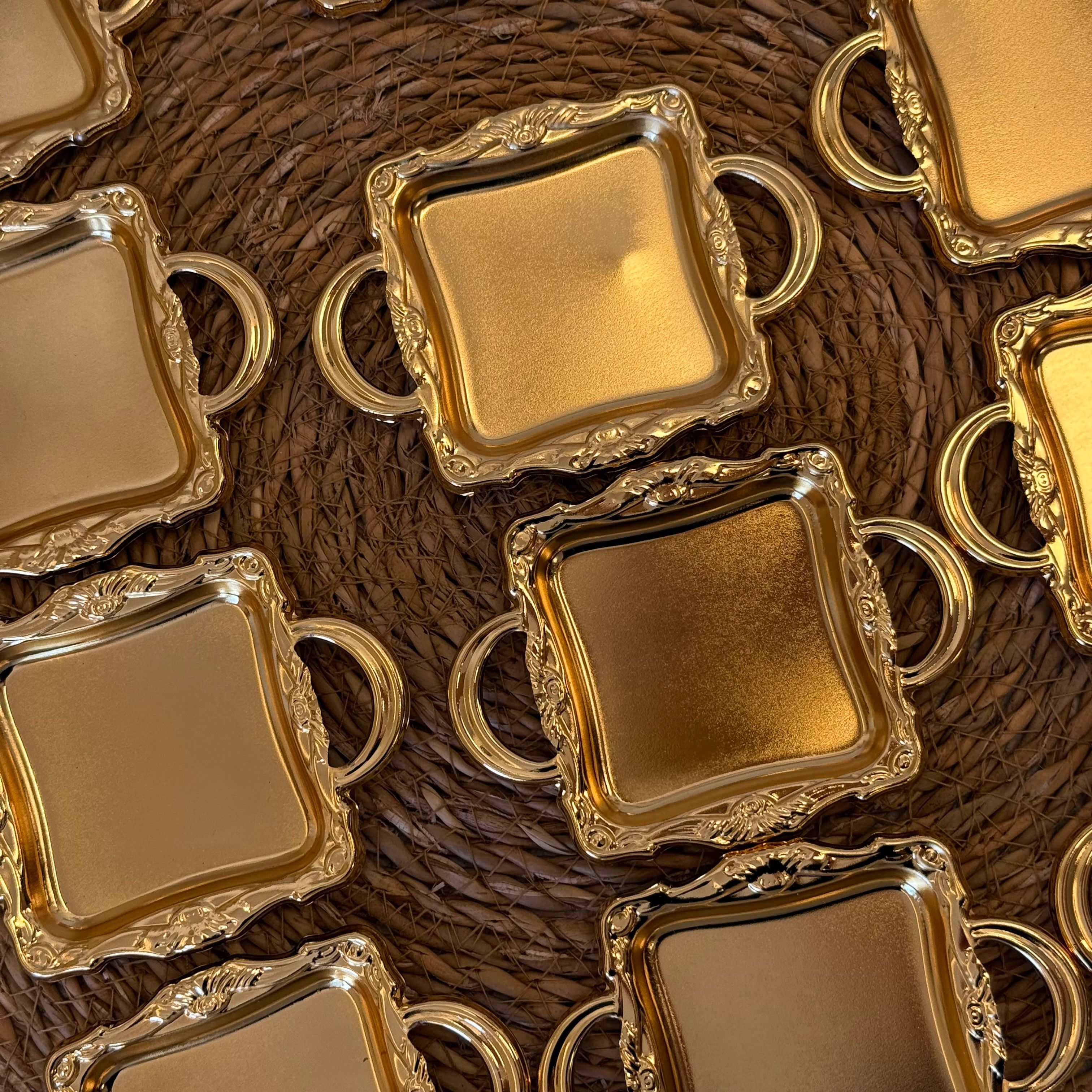 Mini Kare 12 Adet Sunumluk Gold 