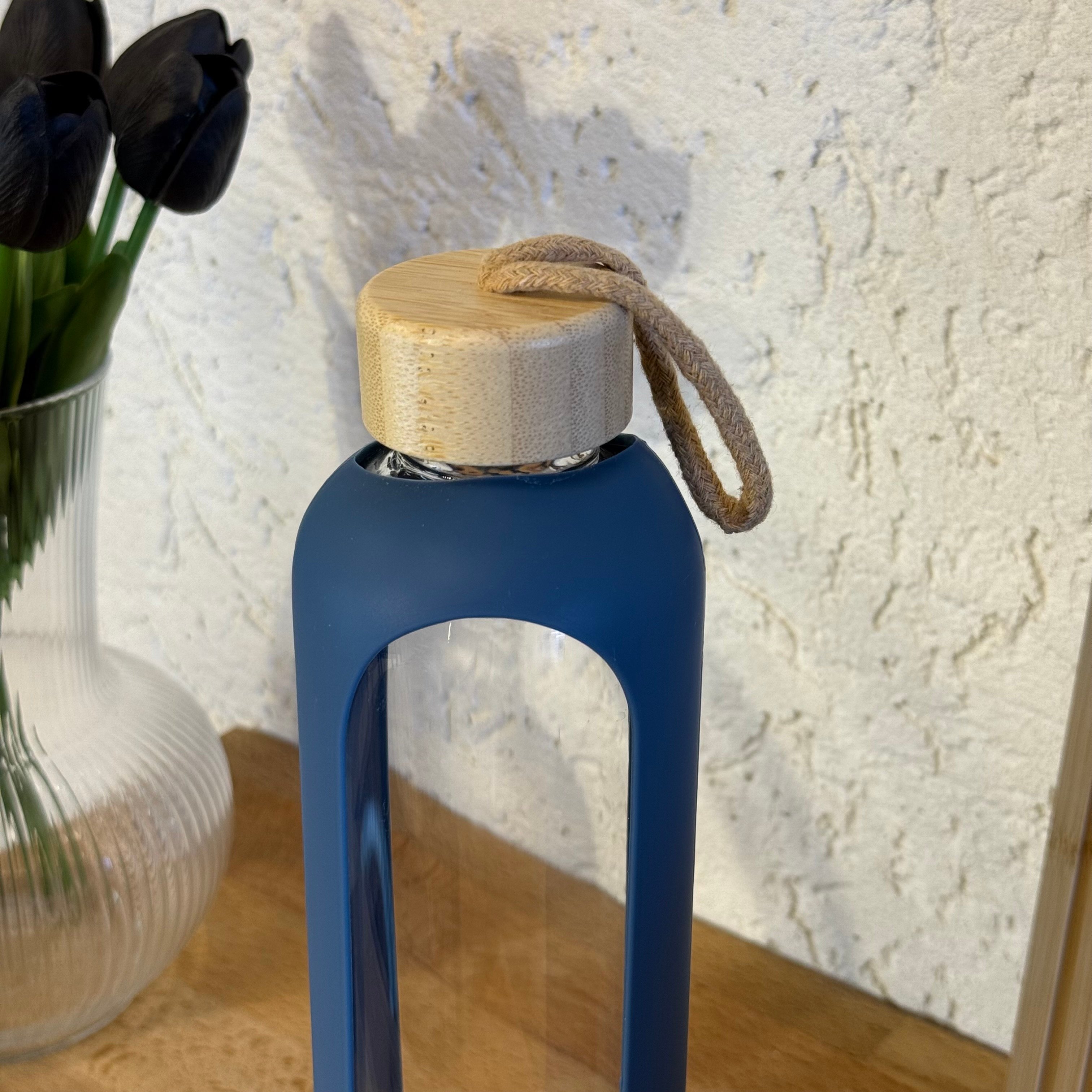 Buhara Silikon Tutmalı Cam Matara 1 Litre Lacivert
